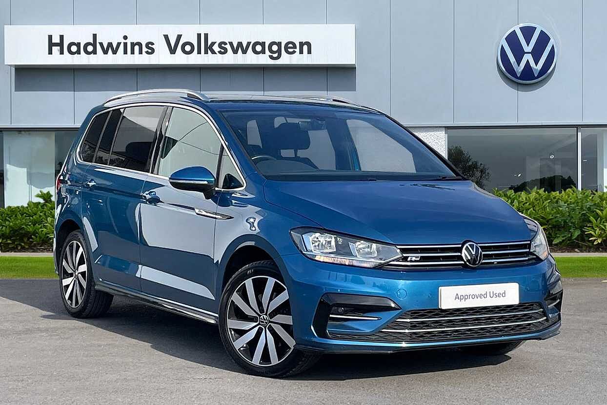 Main listing image - Volkswagen Touran