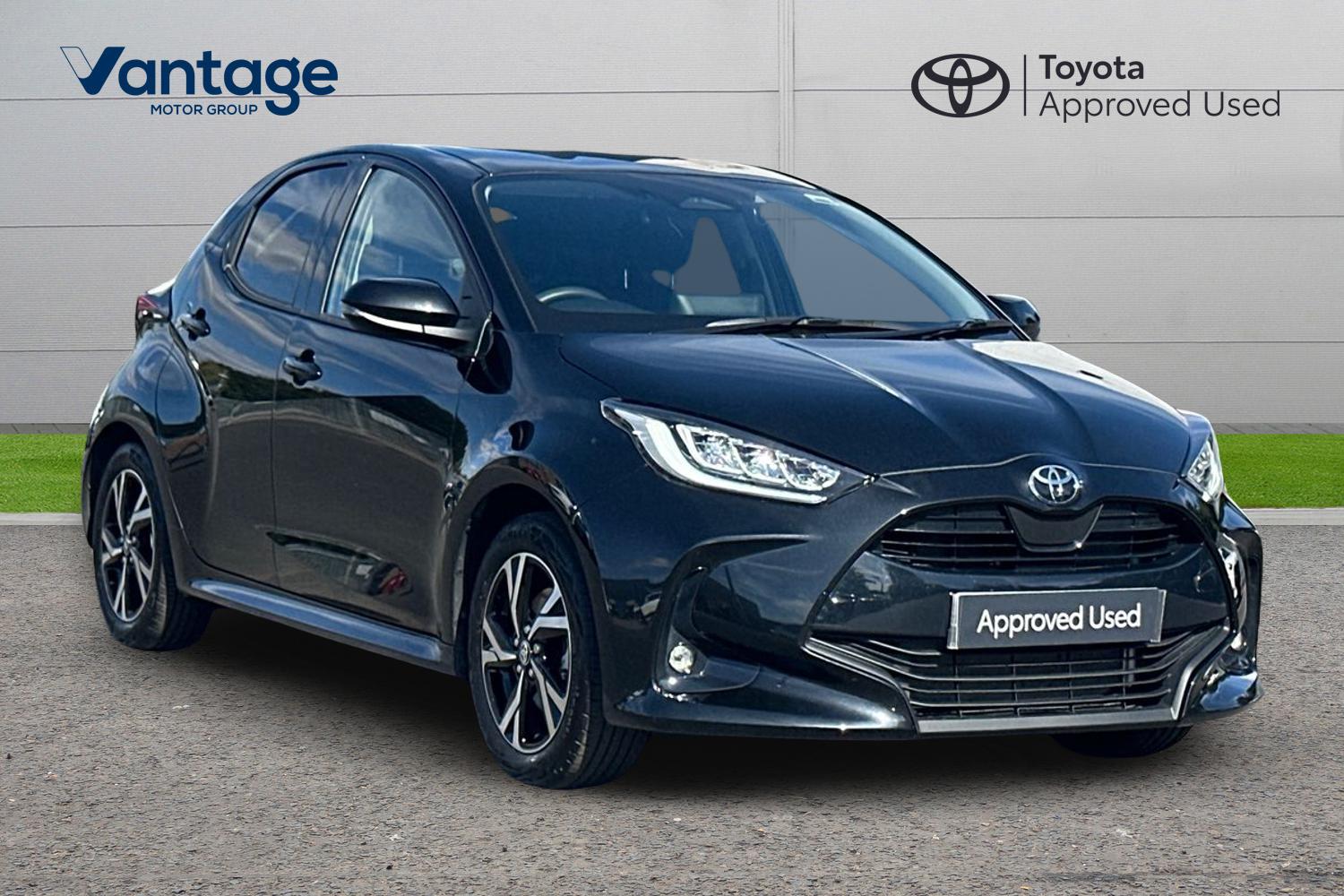 Main listing image - Toyota Yaris