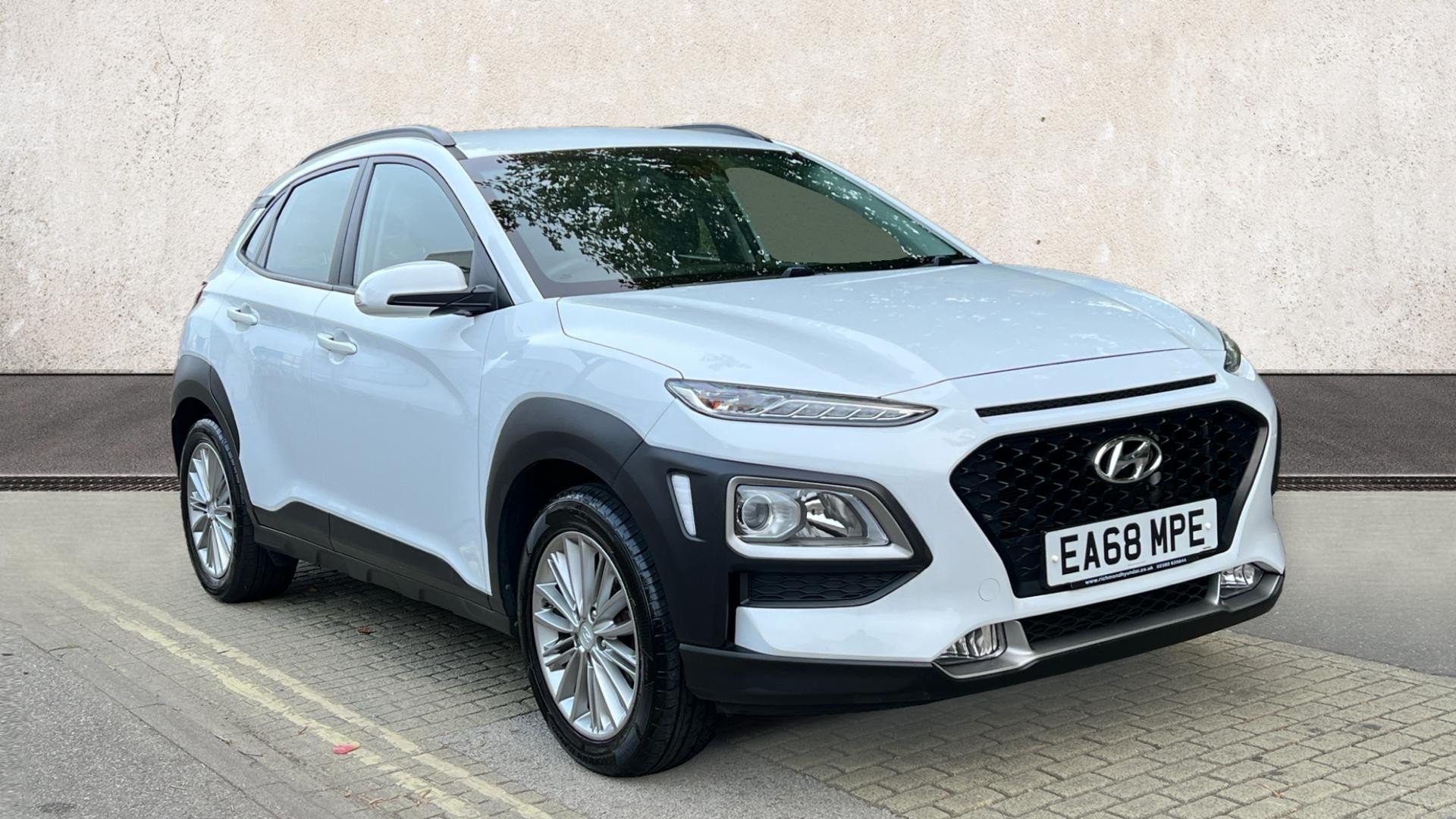 Main listing image - Hyundai Kona
