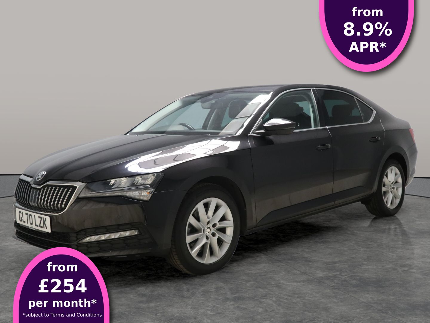 Main listing image - Skoda Superb