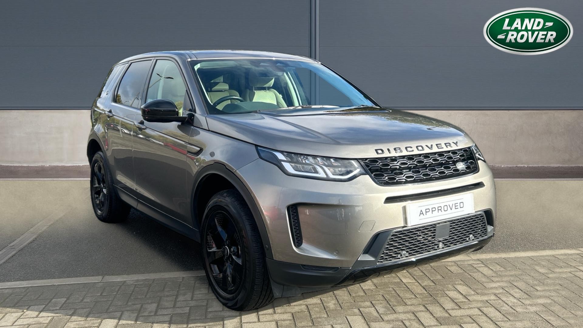 Main listing image - Land Rover Discovery Sport