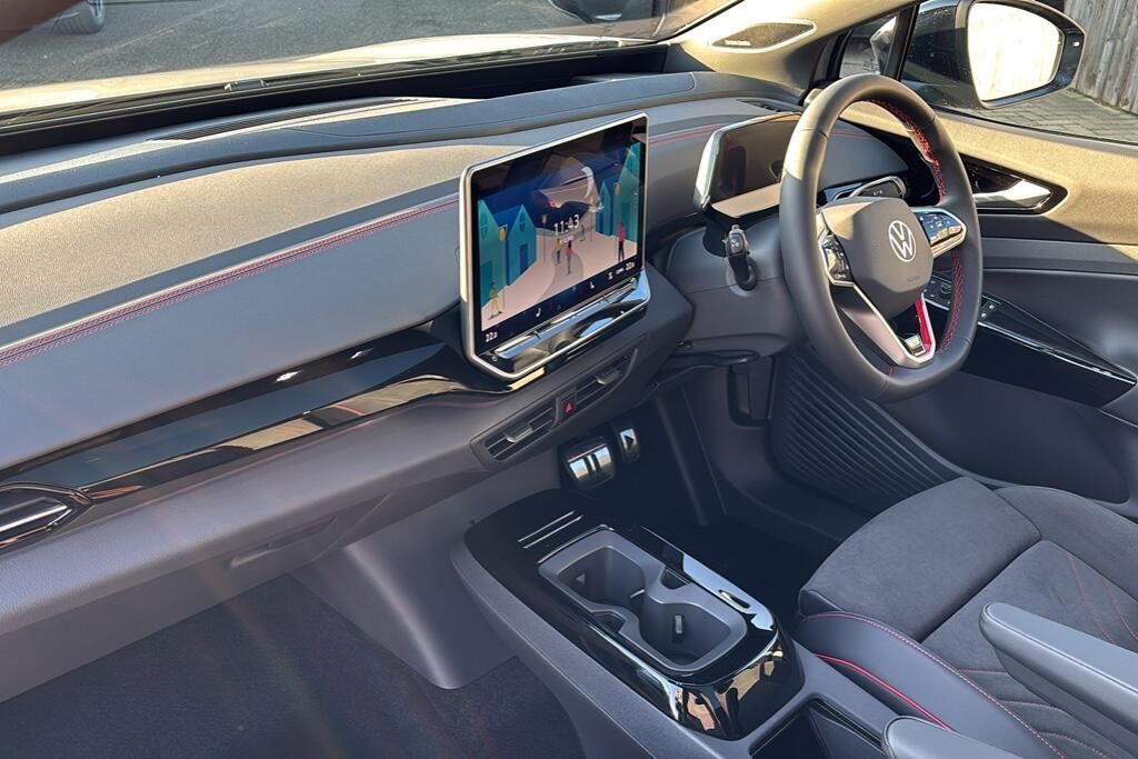 Main listing image - Volkswagen ID.4