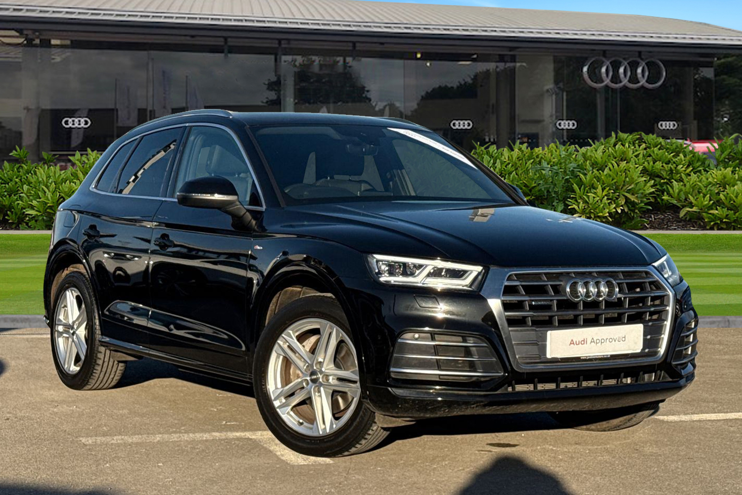 Main listing image - Audi Q5