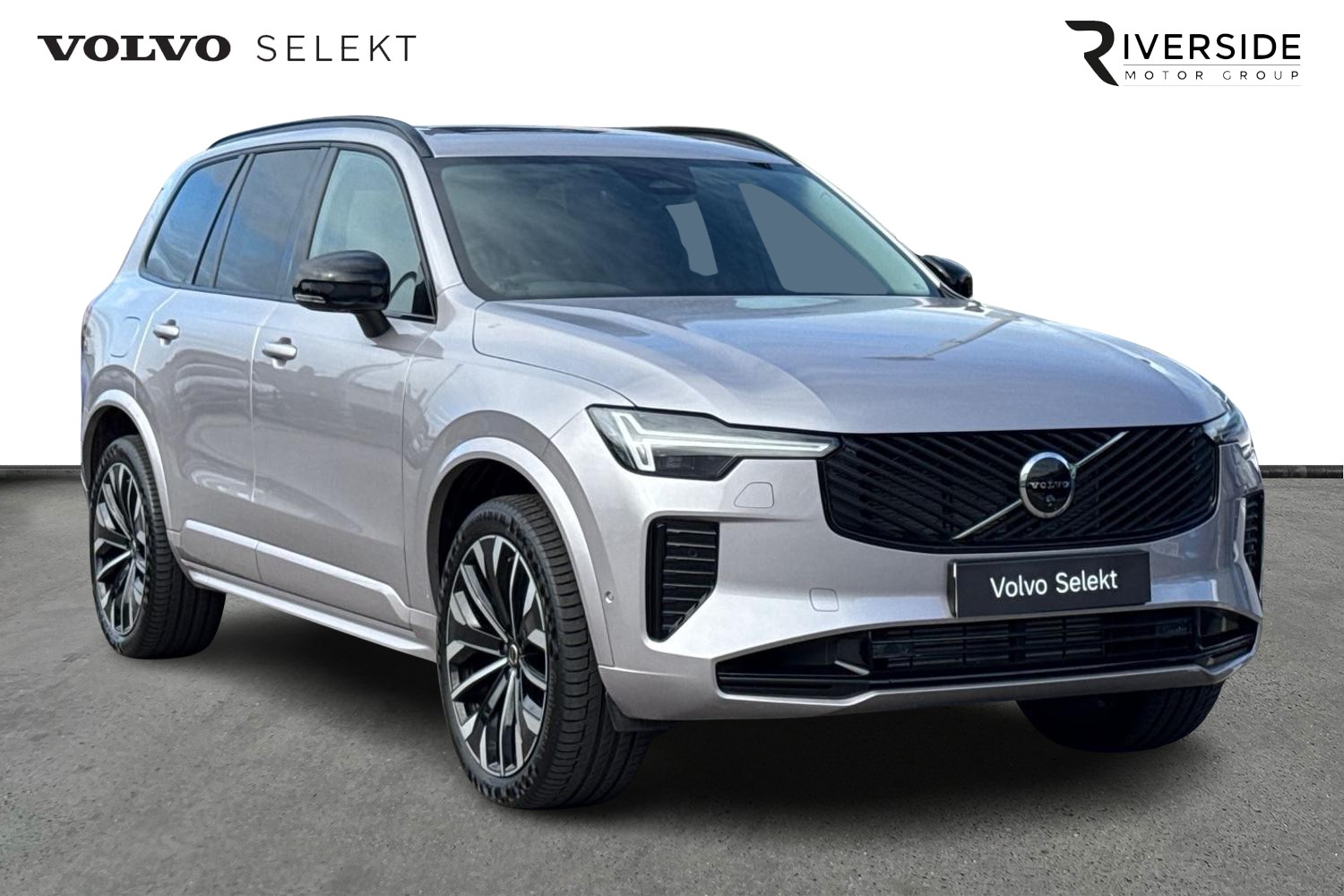 Main listing image - Volvo XC90