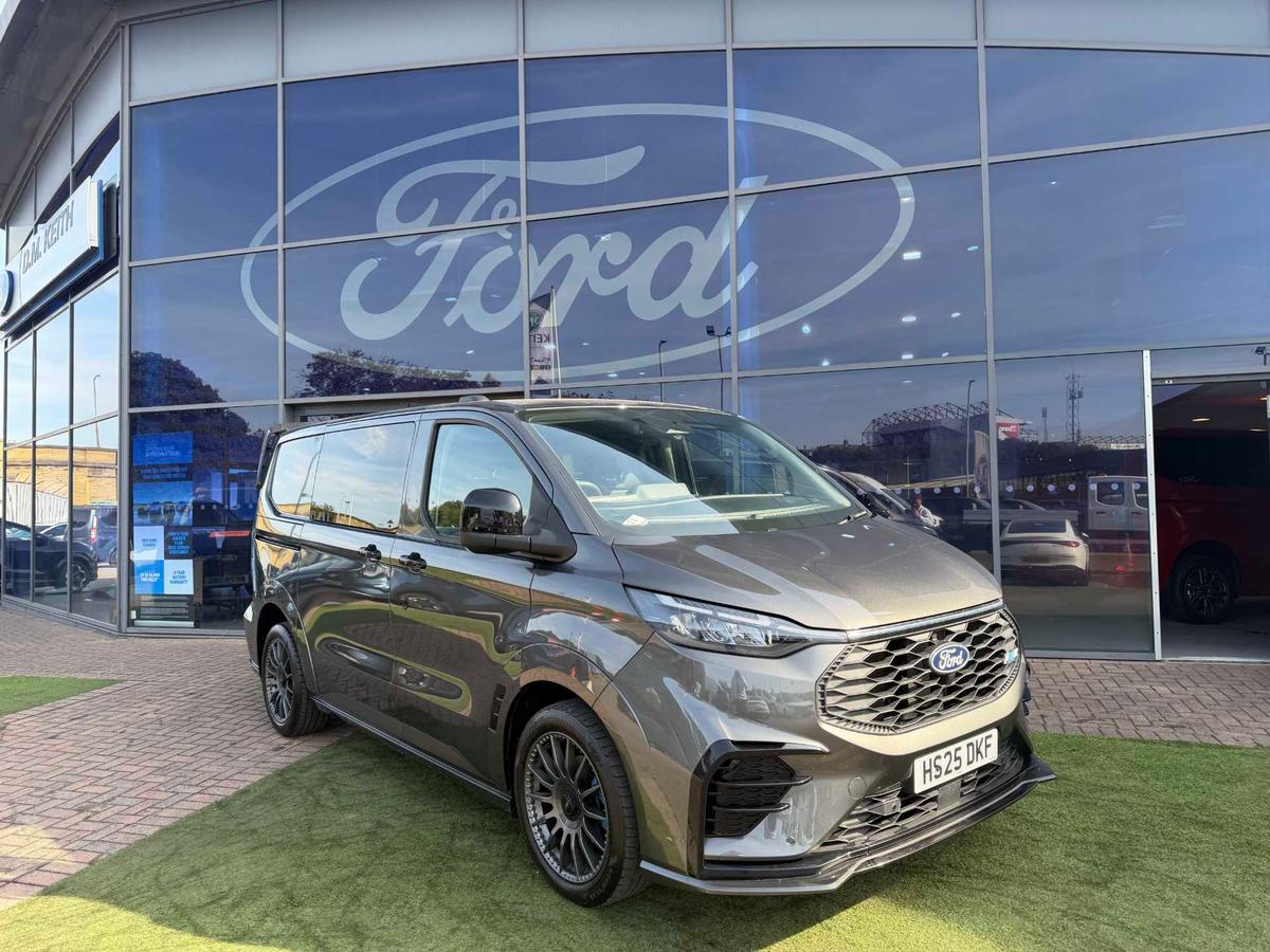 Main listing image - Ford Transit Custom