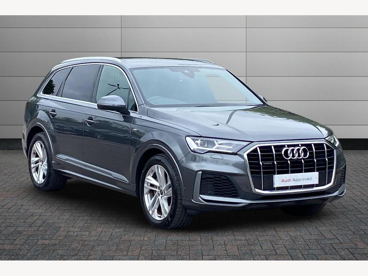 Main listing image - Audi Q7