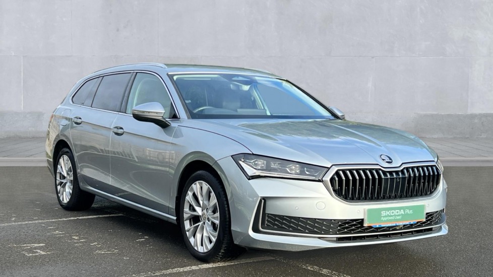 Main listing image - Skoda Superb Estate