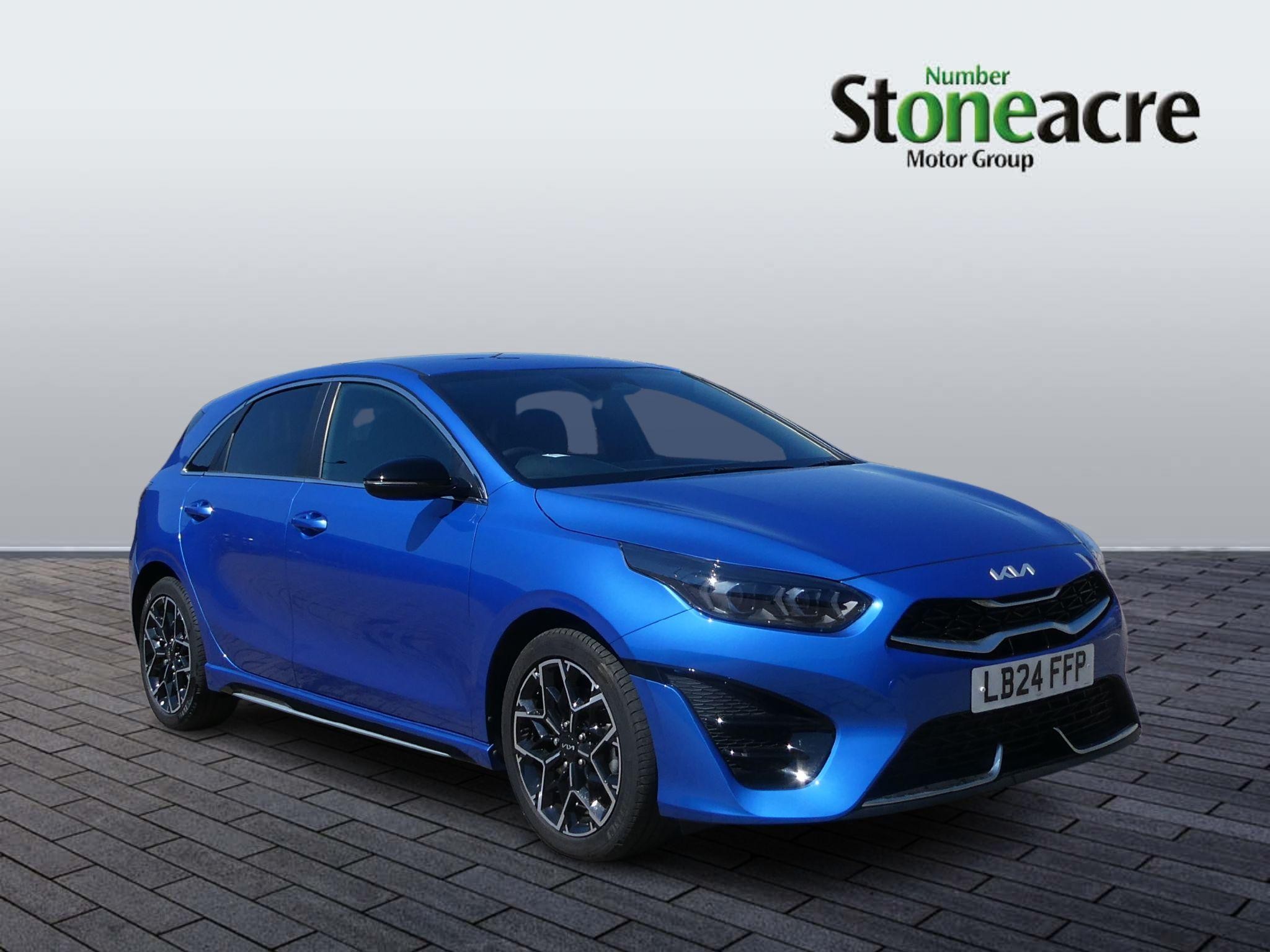 Main listing image - Kia Ceed