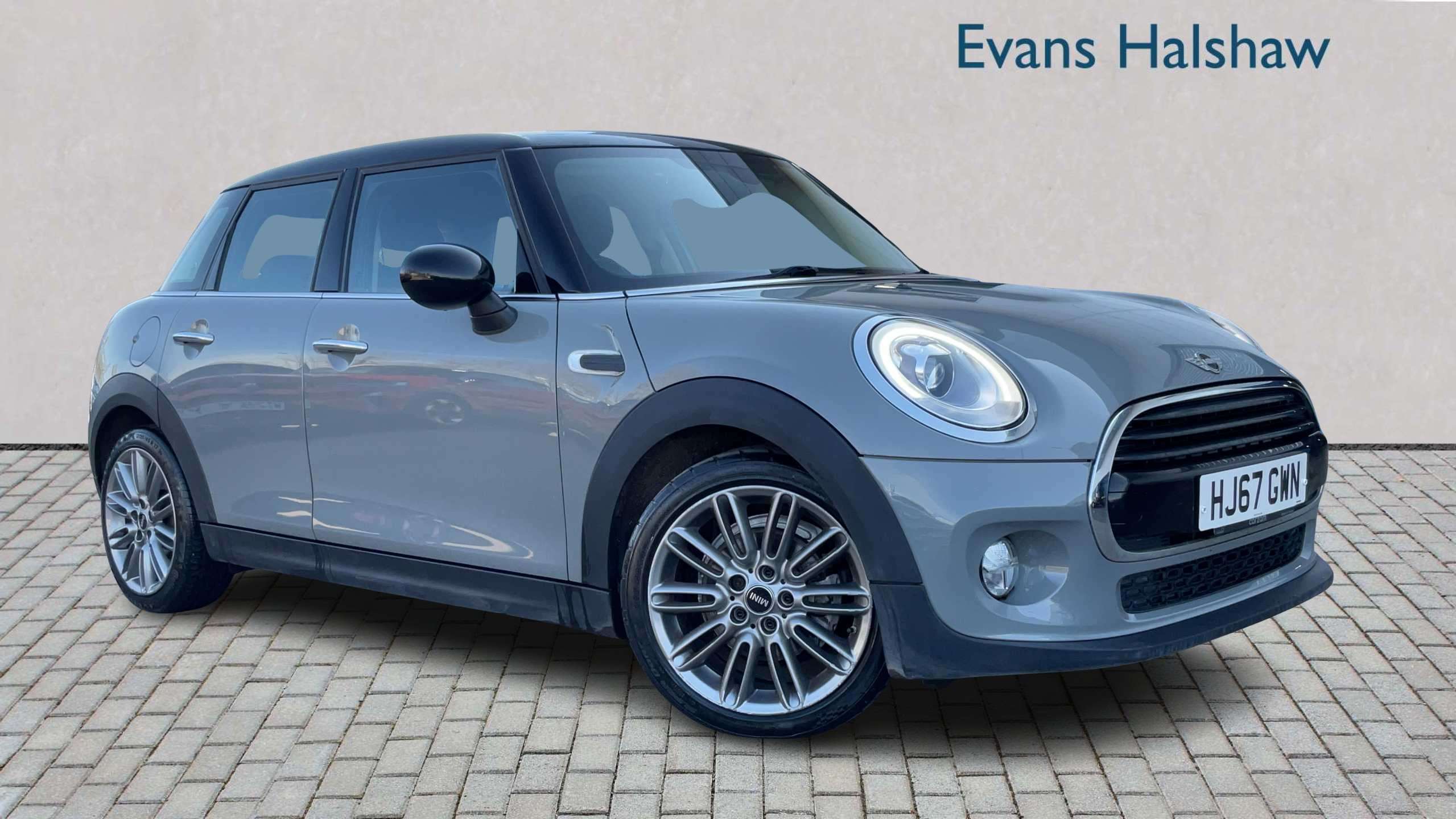 Main listing image - MINI Hatchback 5dr