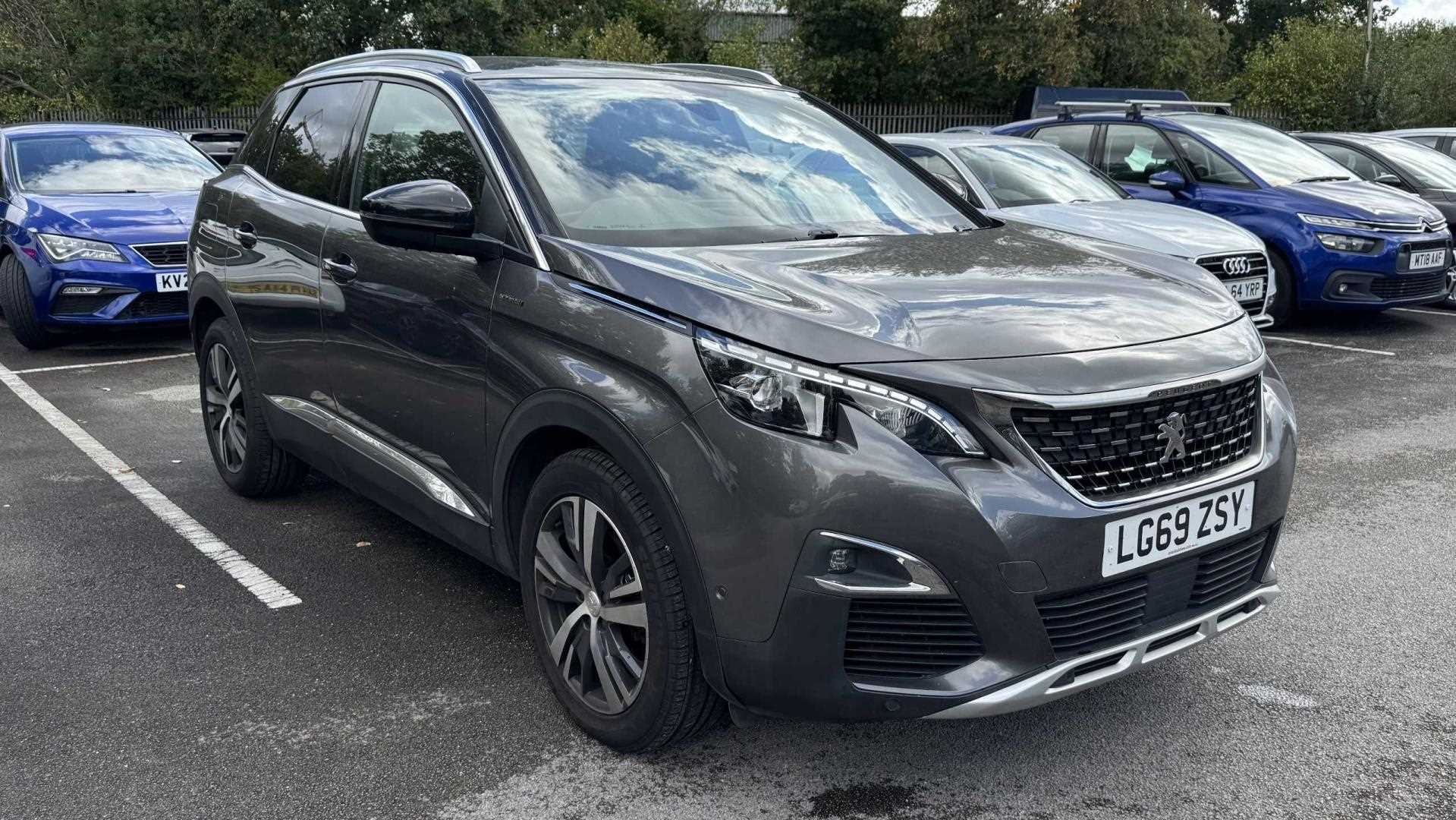 Main listing image - Peugeot 3008