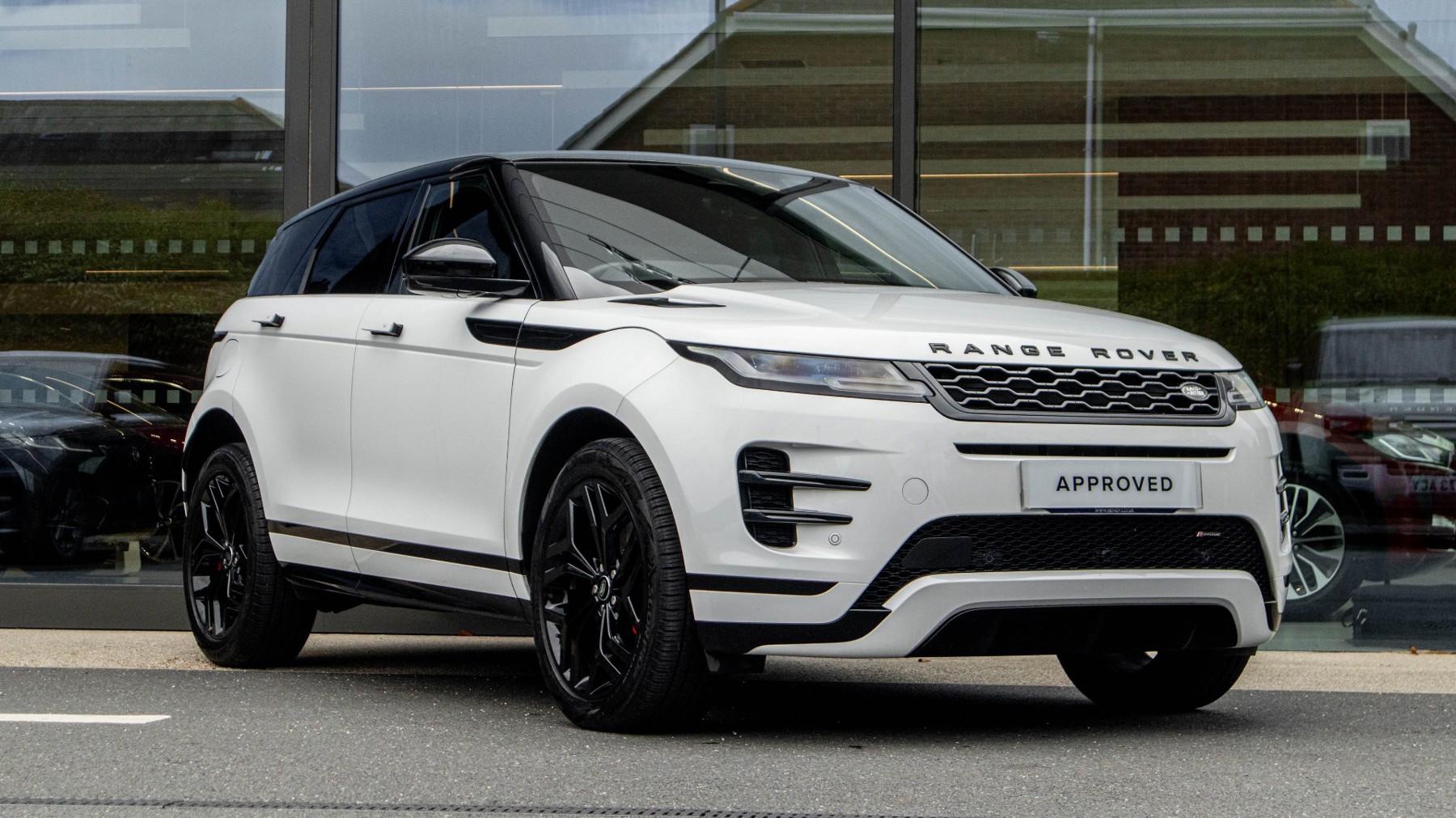 Main listing image - Land Rover Range Rover Evoque