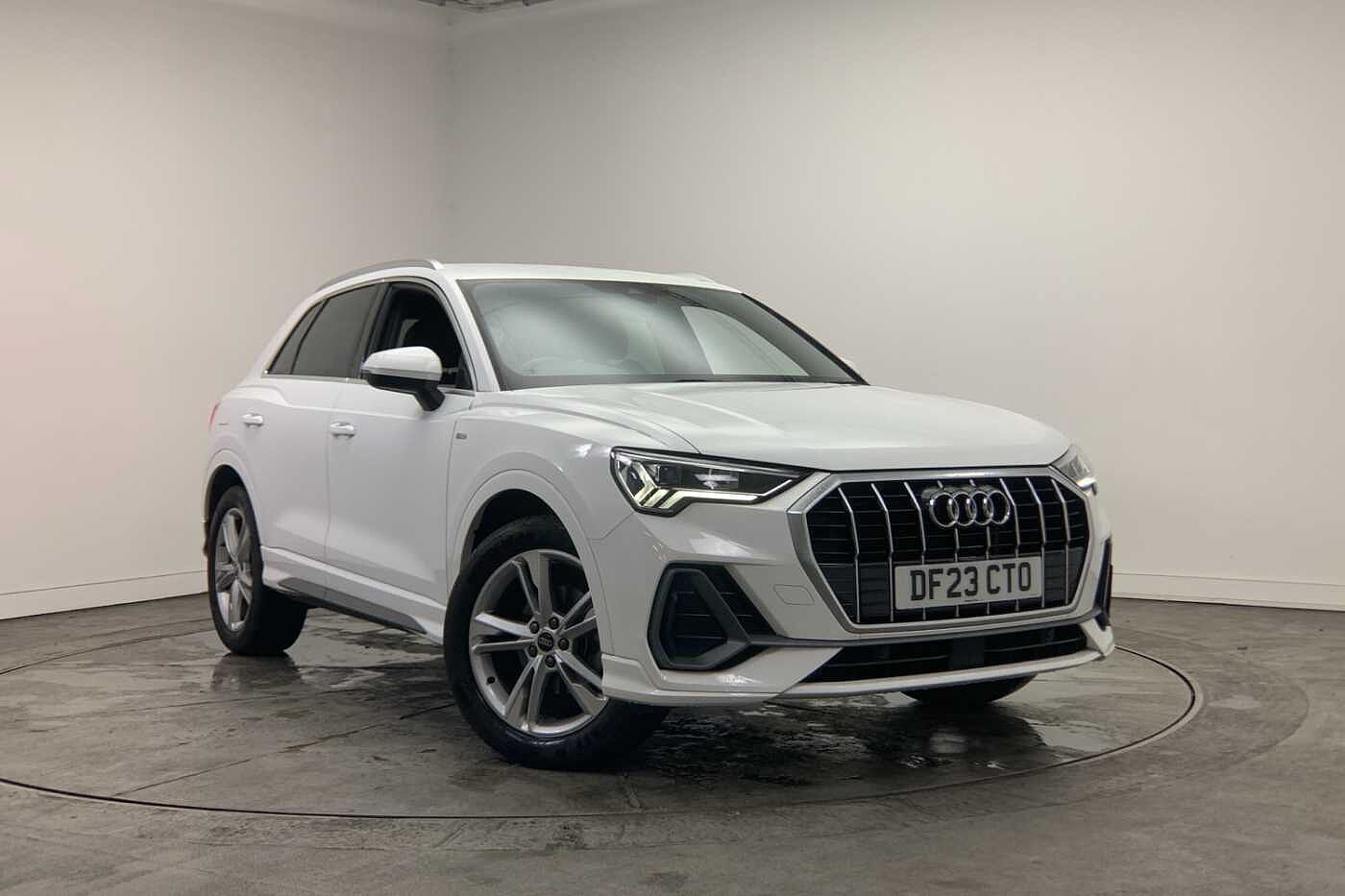 Main listing image - Audi Q3