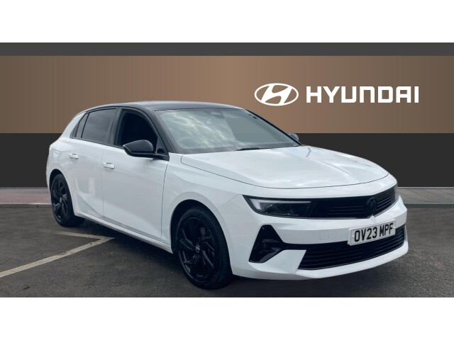 Main listing image - Vauxhall Astra