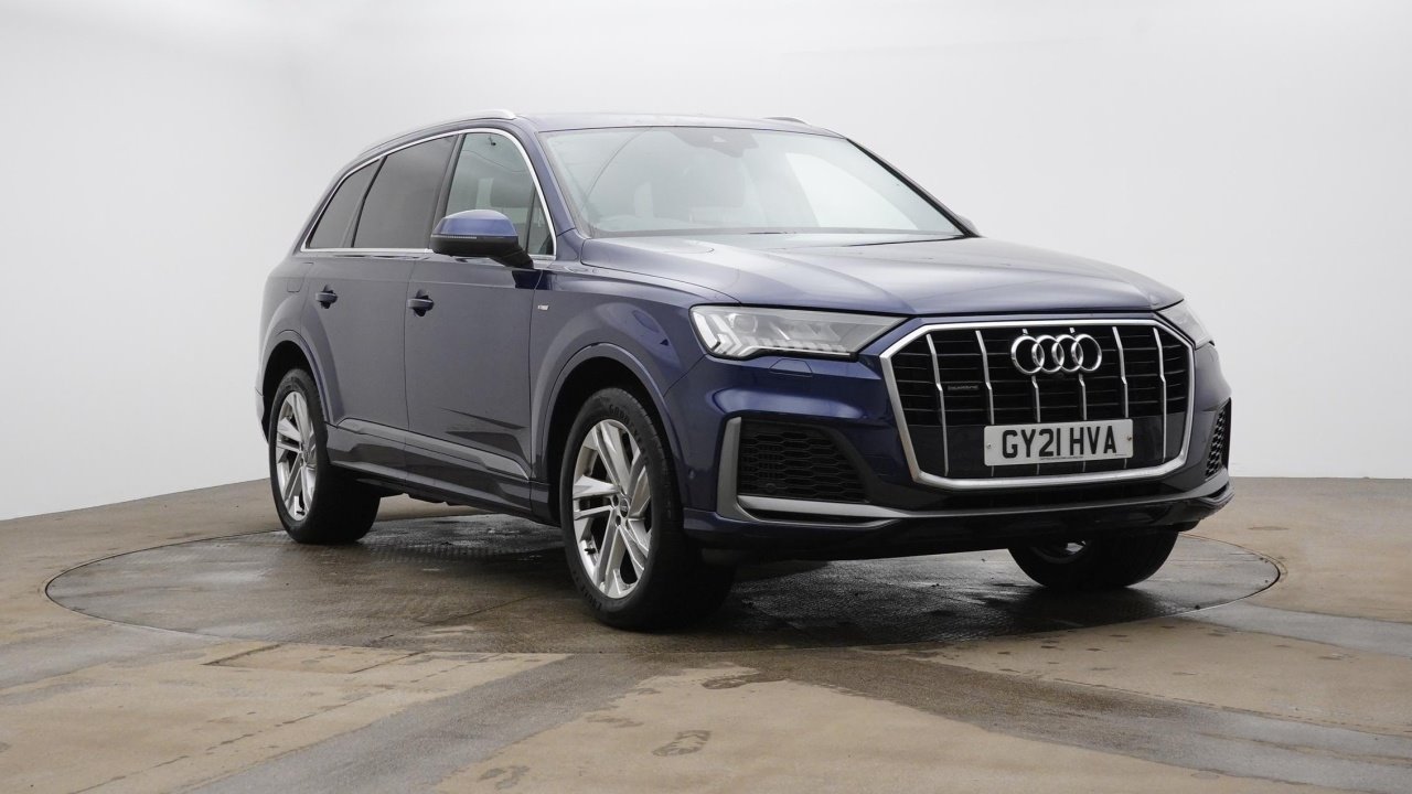 Main listing image - Audi Q7