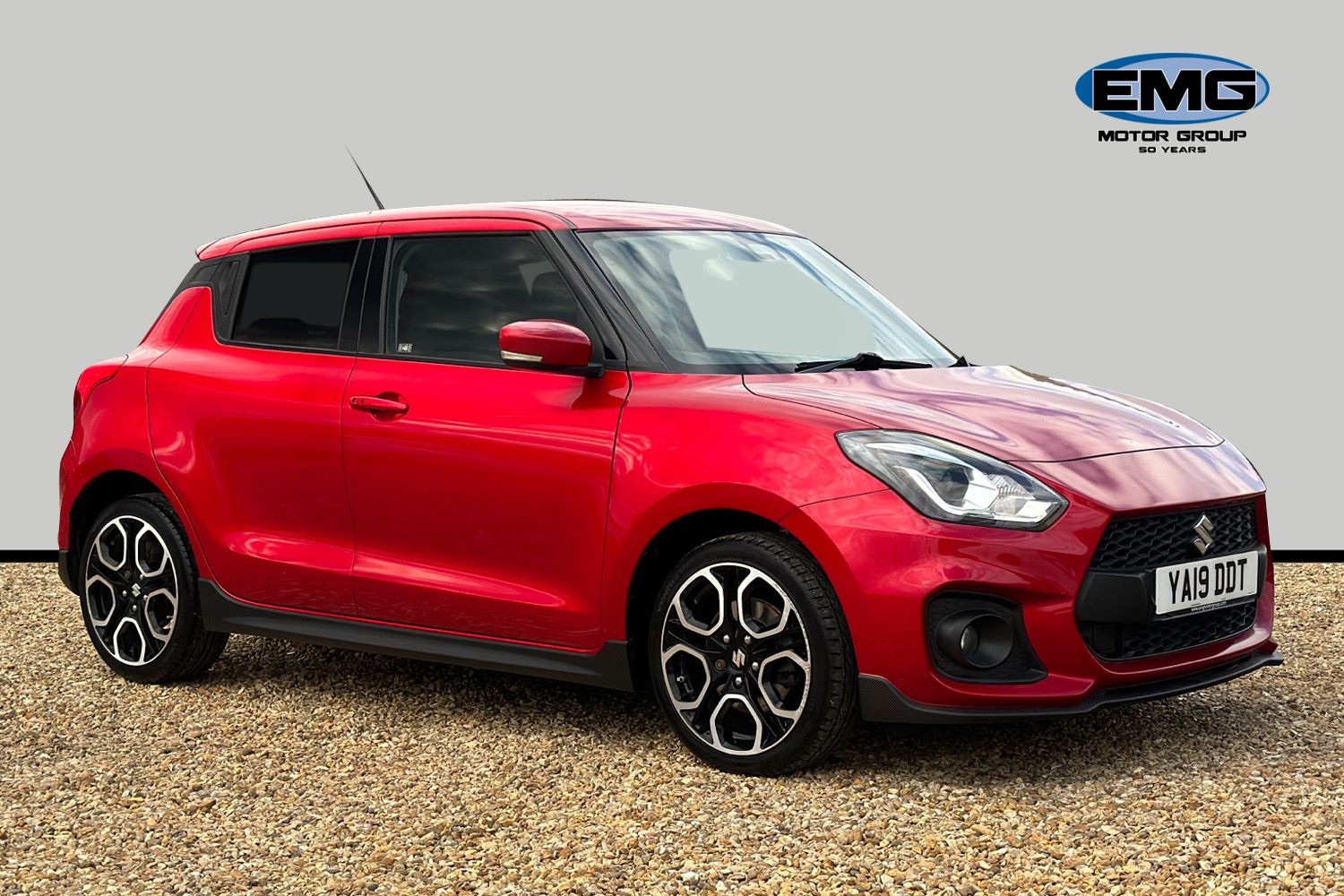 Main listing image - Suzuki Swift Sport