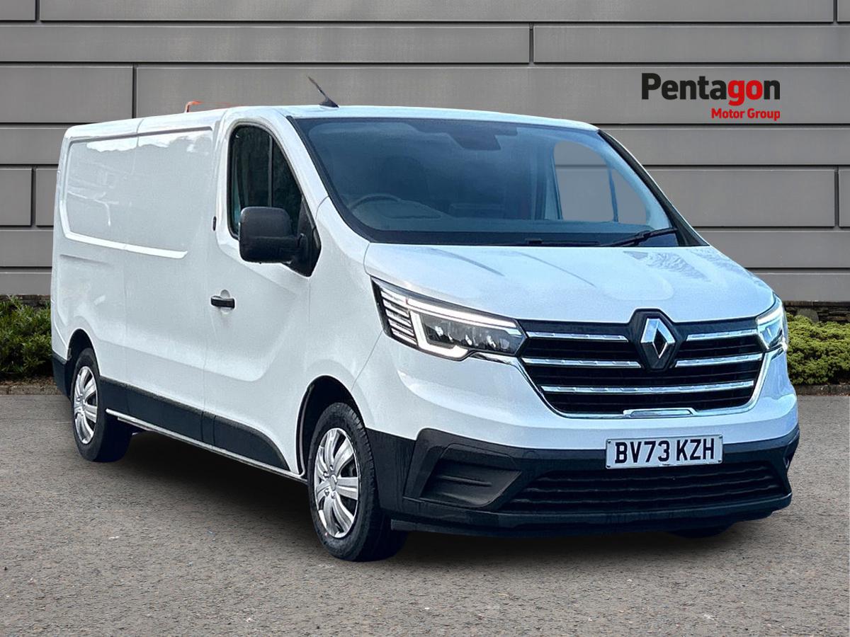 Main listing image - Renault Trucks Trafic