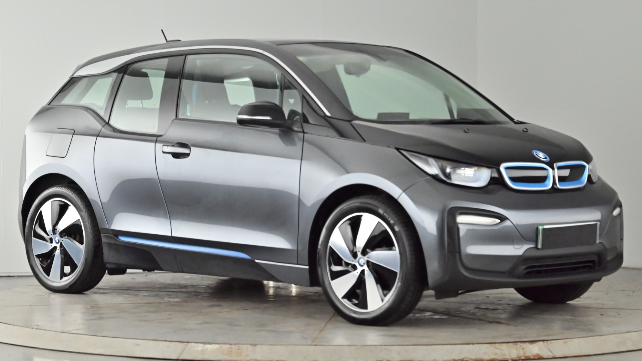 Main listing image - BMW i3