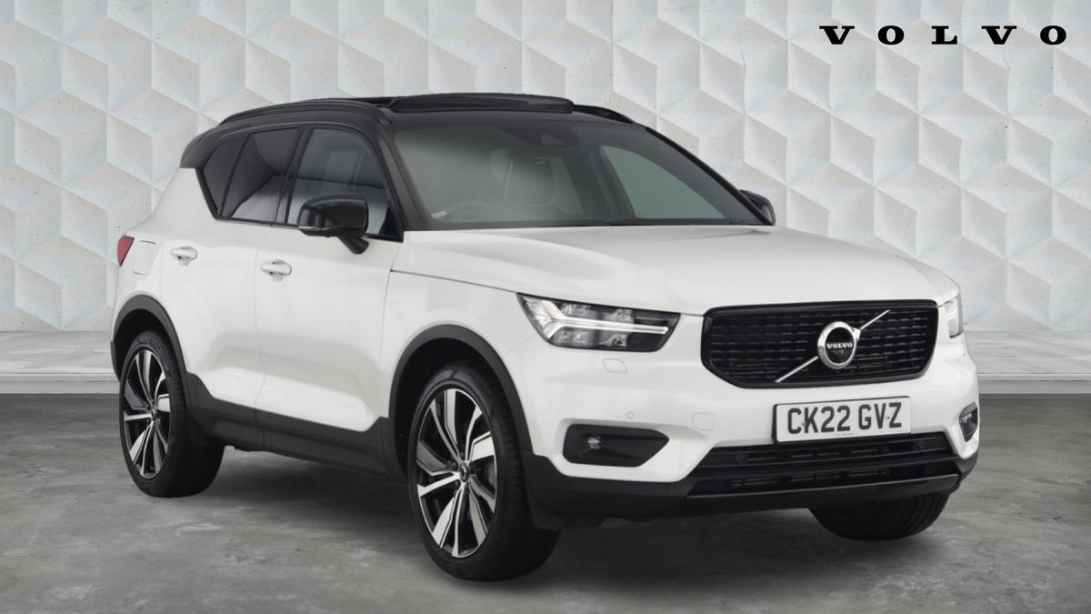 Main listing image - Volvo XC40 Recharge