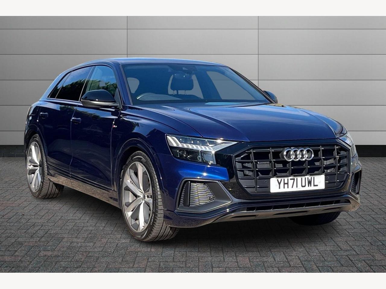 Main listing image - Audi Q8