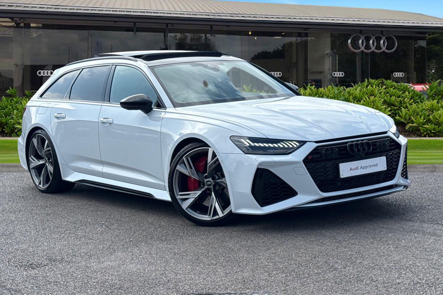 Main listing image - Audi RS6
