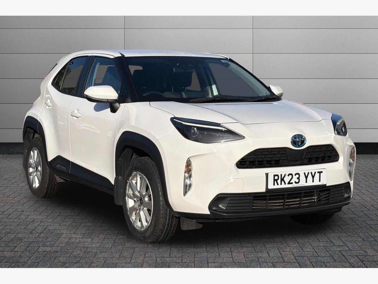 Main listing image - Toyota Yaris Cross