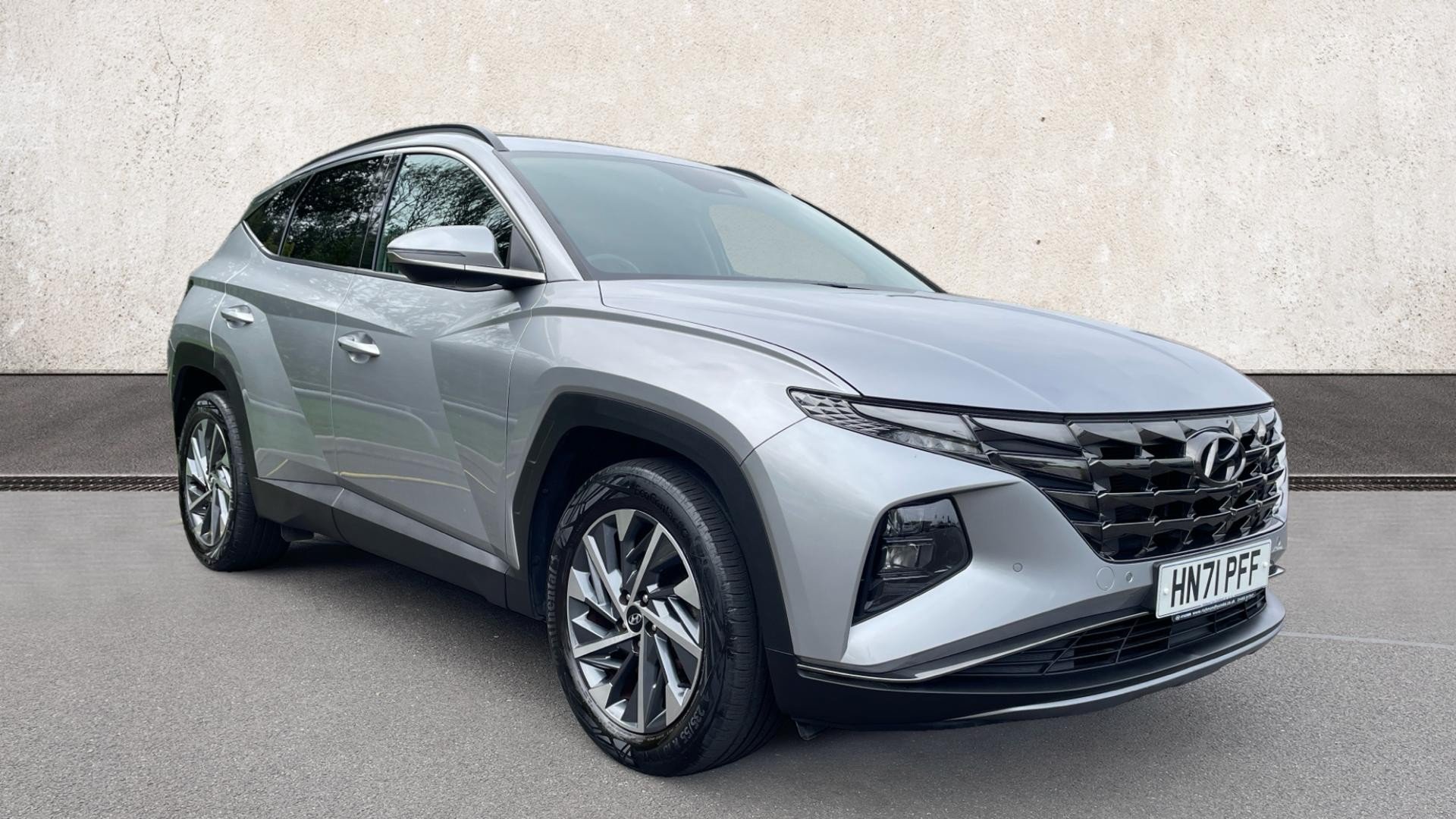 Main listing image - Hyundai Tucson