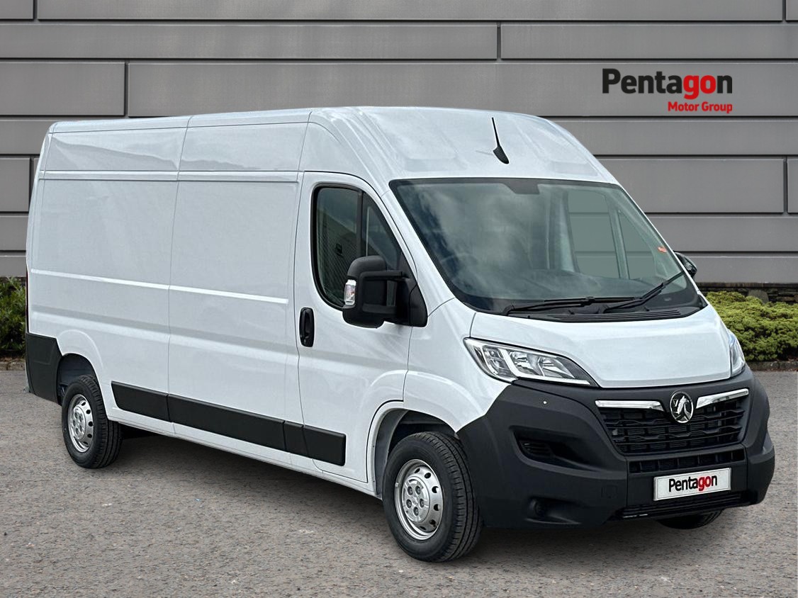 Main listing image - Vauxhall Movano