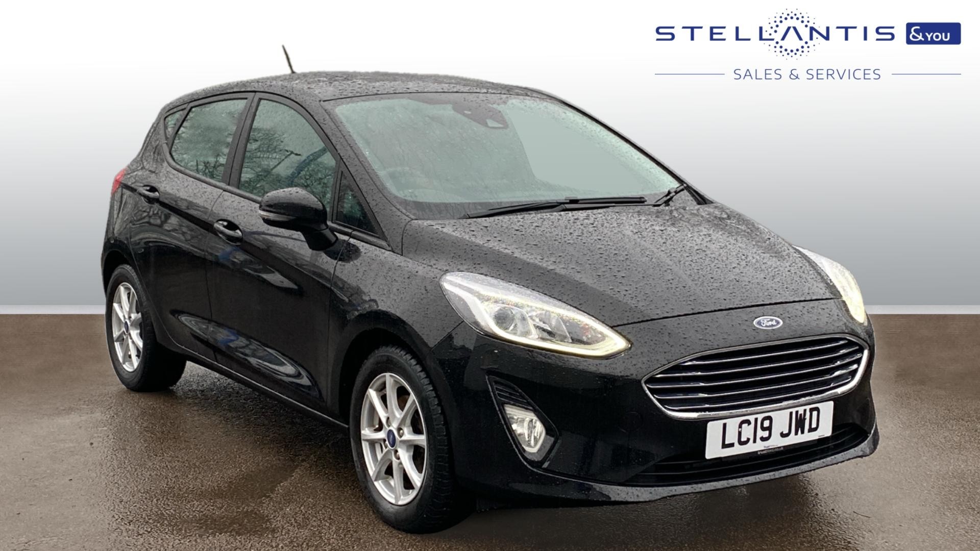 Main listing image - Ford Fiesta