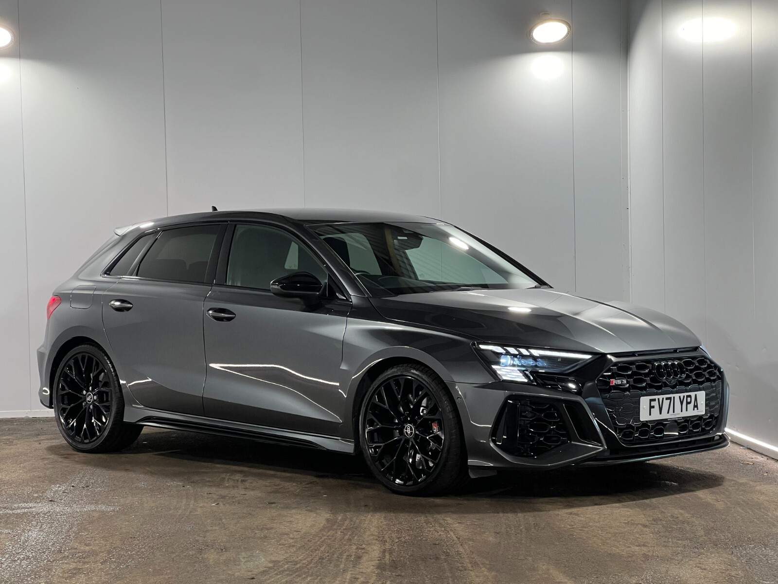 Main listing image - Audi RS3