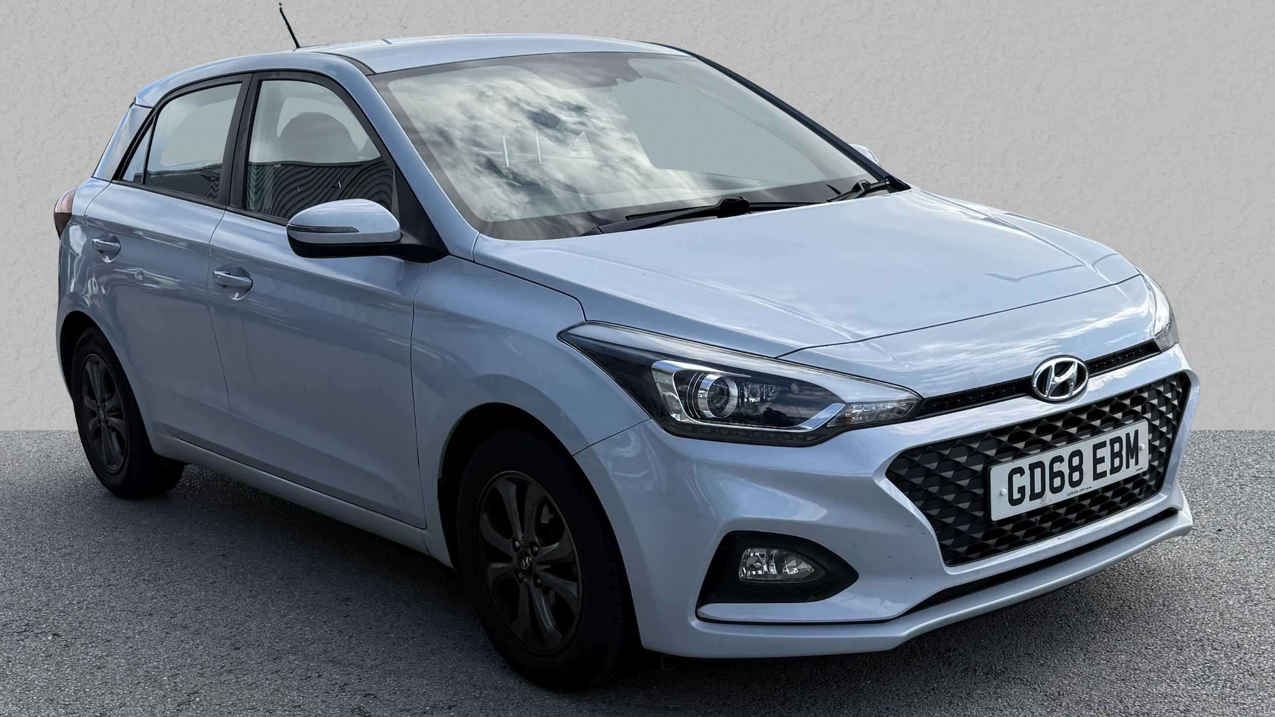 Main listing image - Hyundai i20