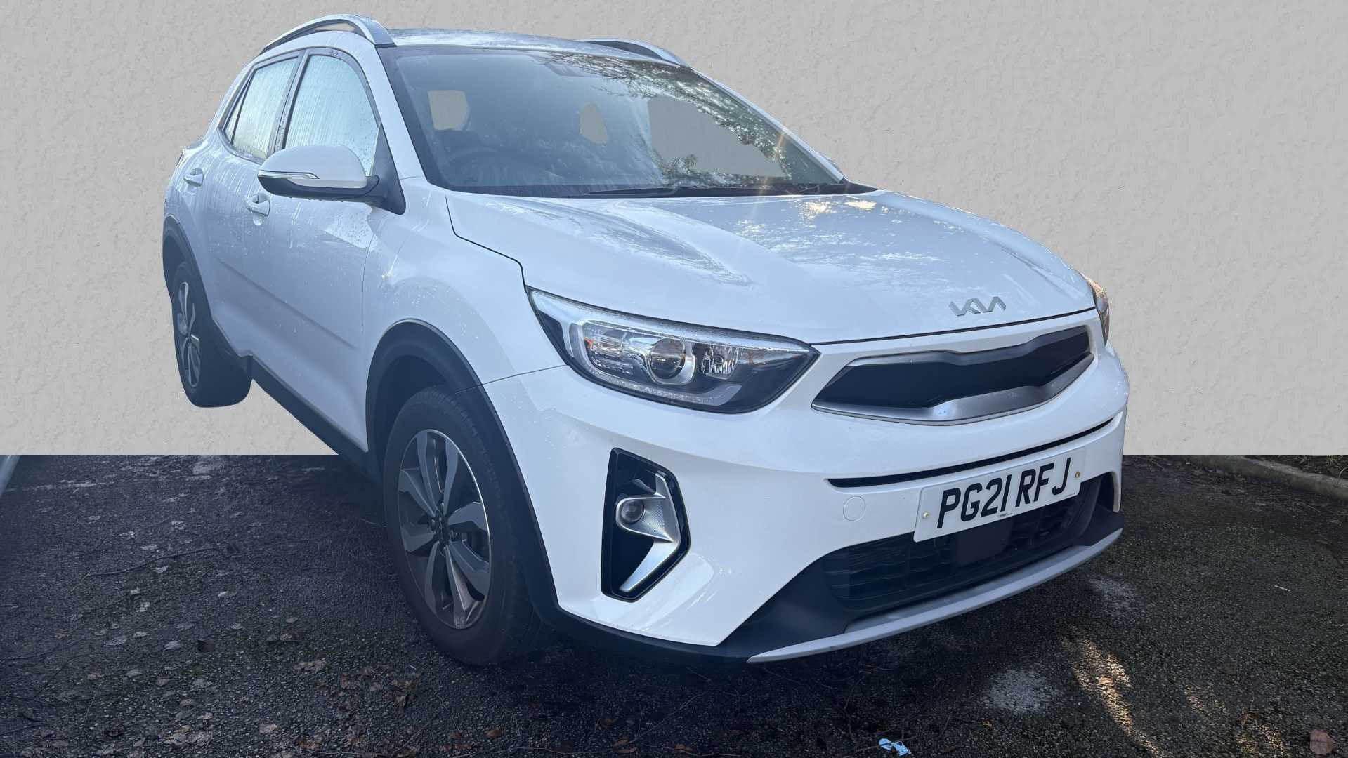 Main listing image - Kia Stonic