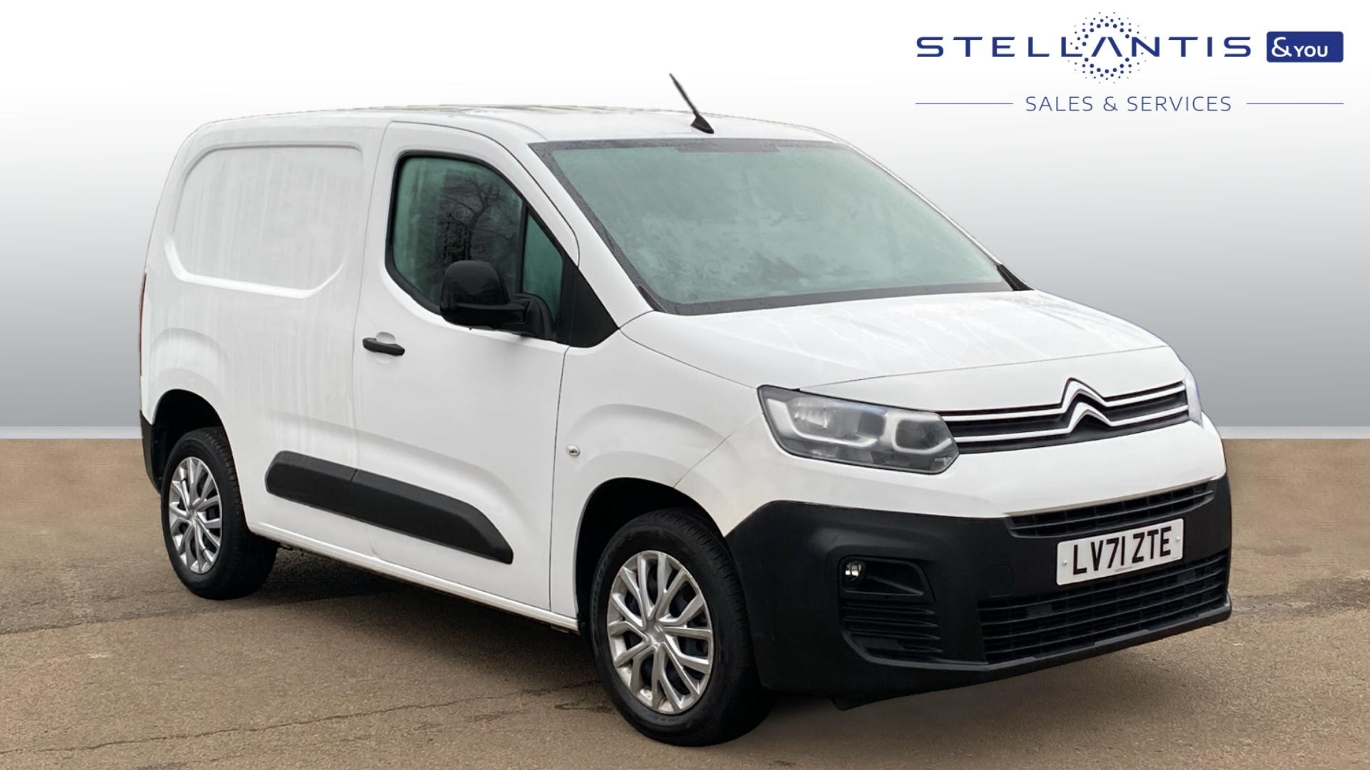 Main listing image - Citroen Berlingo Van