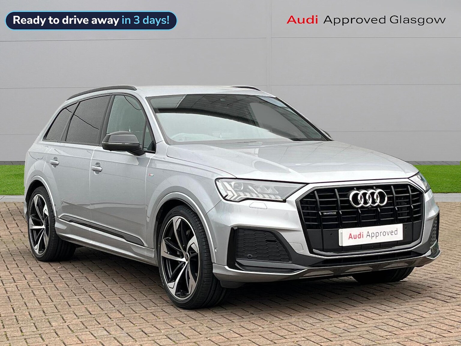 Main listing image - Audi Q7