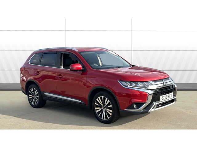 Main listing image - Mitsubishi Outlander