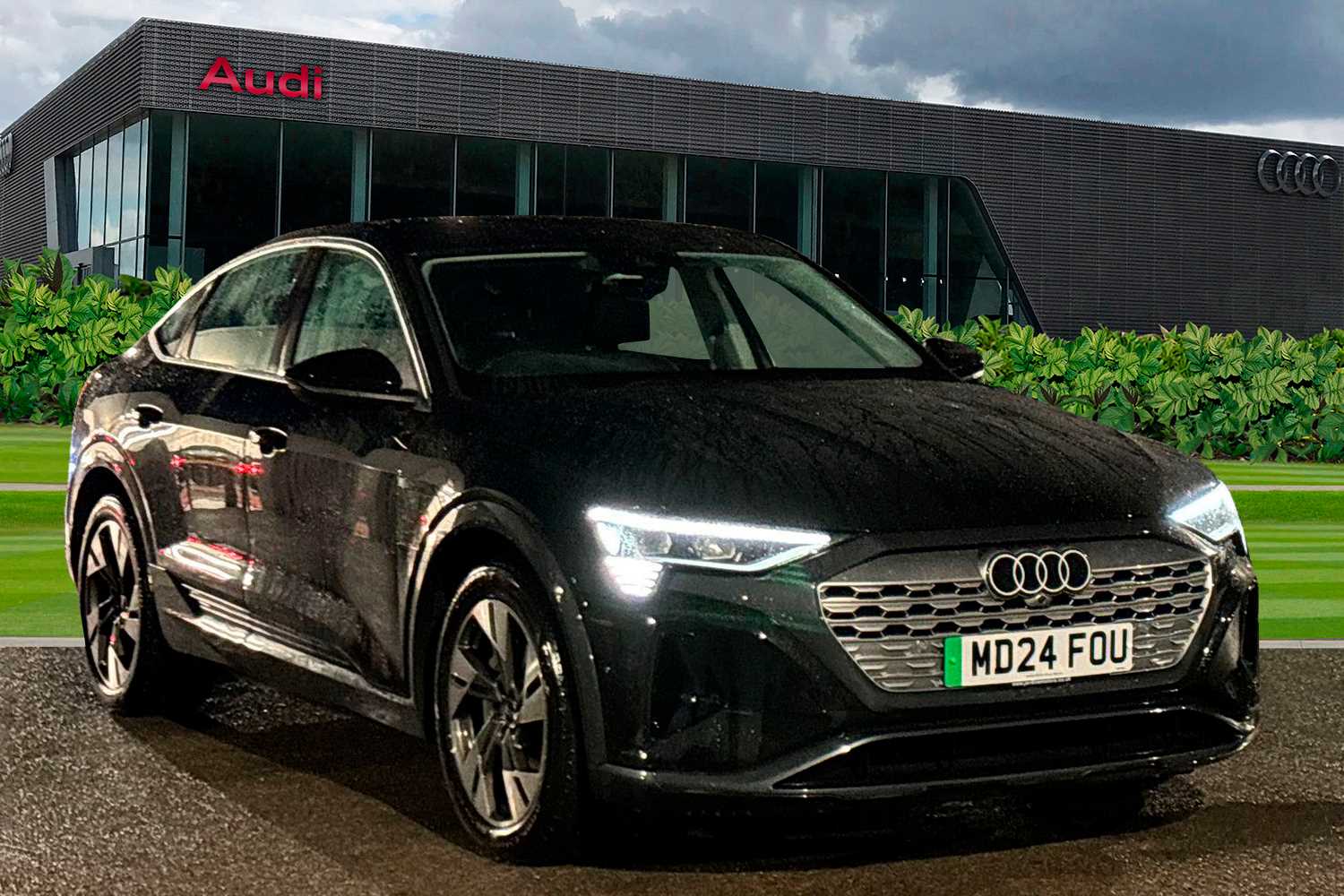 Main listing image - Audi Q8 e-tron