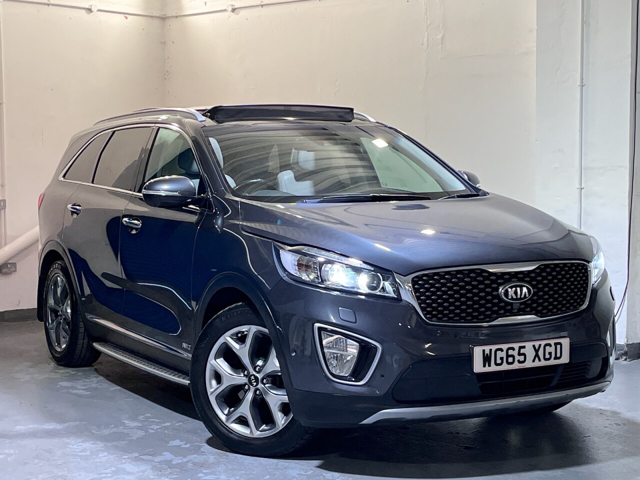 Main listing image - Kia Sorento