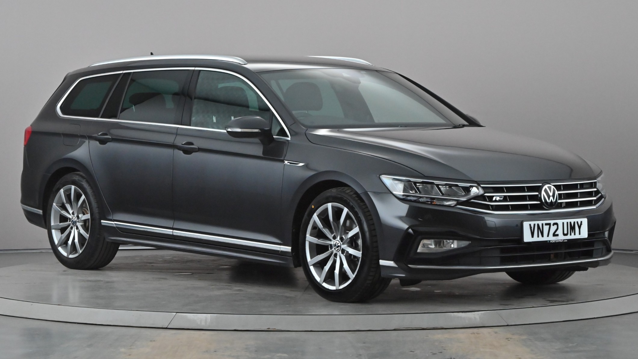 Main listing image - Volkswagen Passat Estate