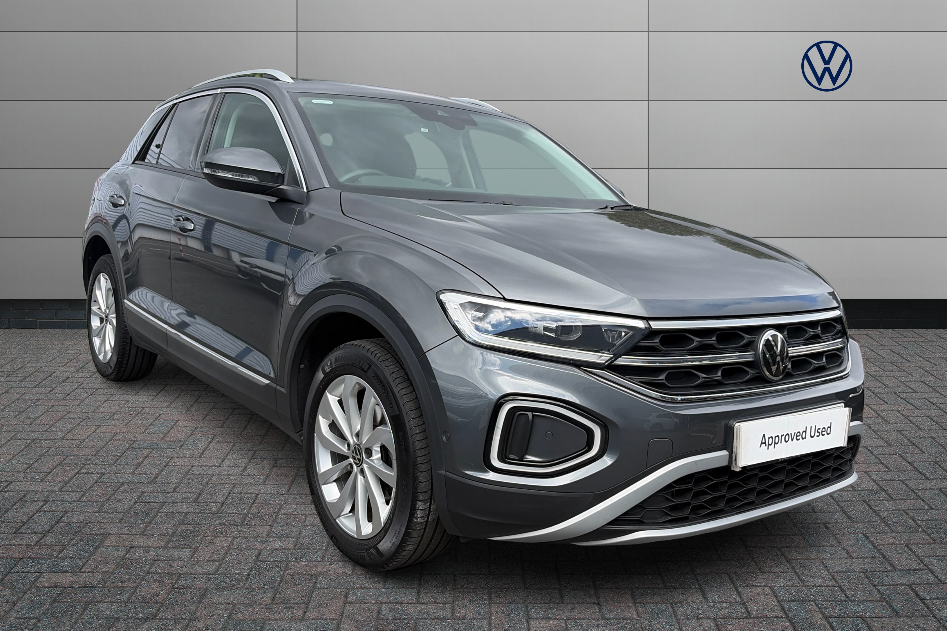 Main listing image - Volkswagen T-Roc