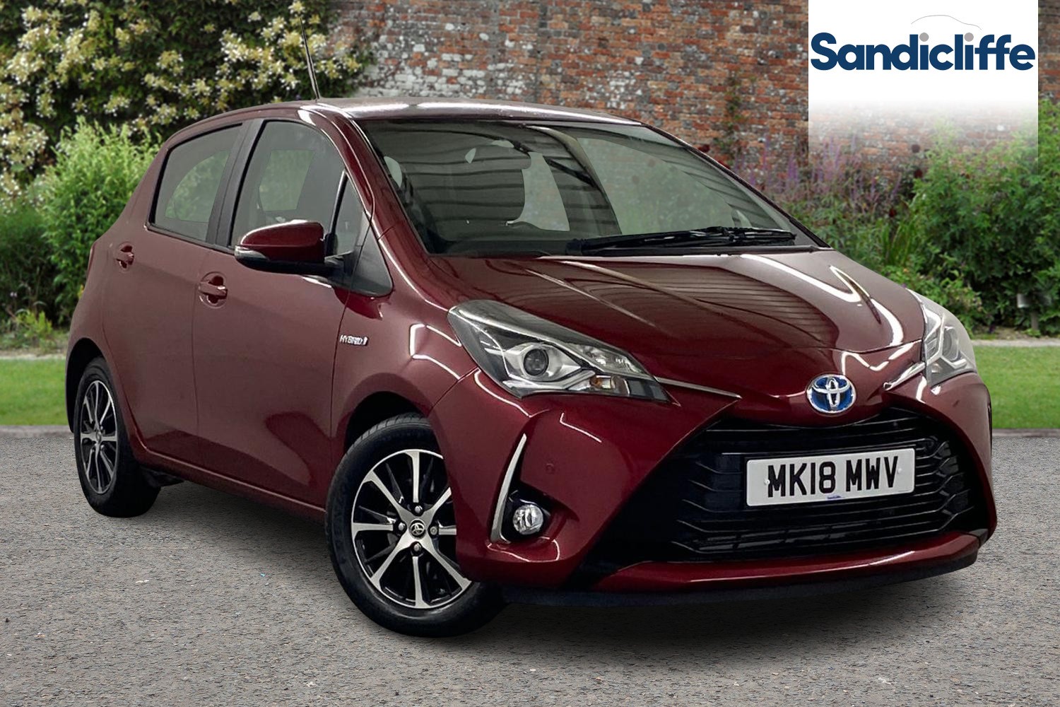 Main listing image - Toyota Yaris