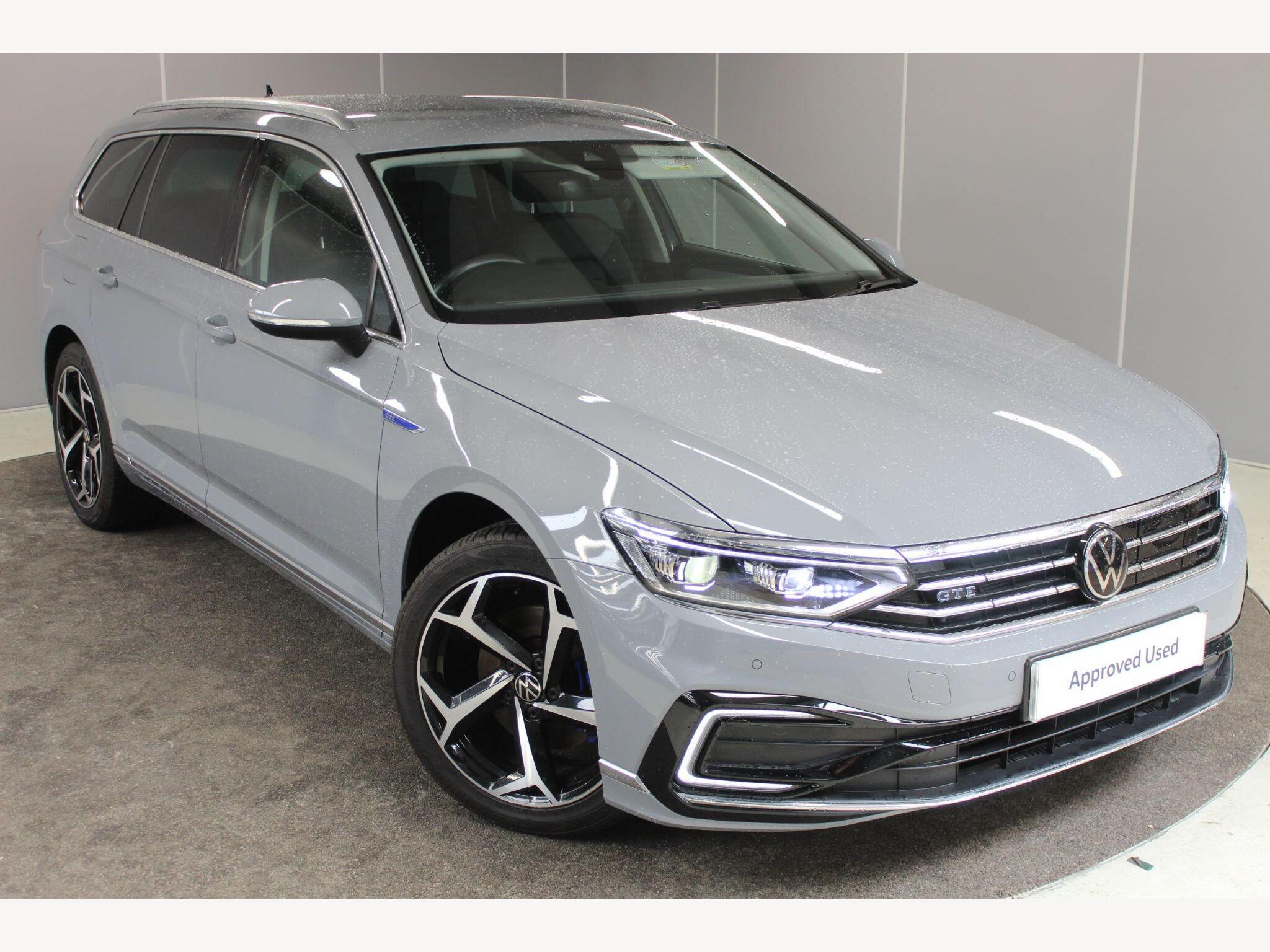 Main listing image - Volkswagen Passat GTE