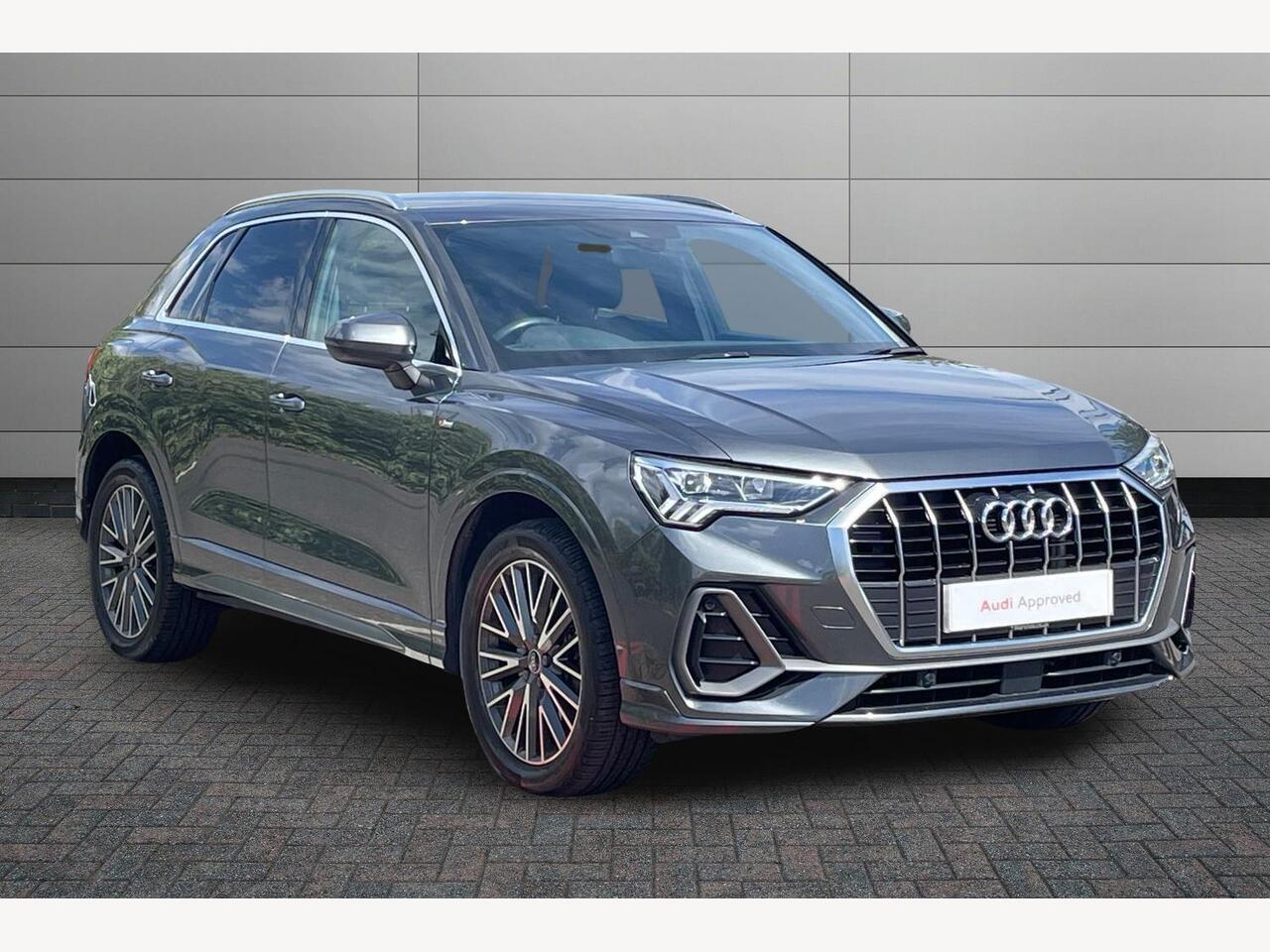 Main listing image - Audi Q3