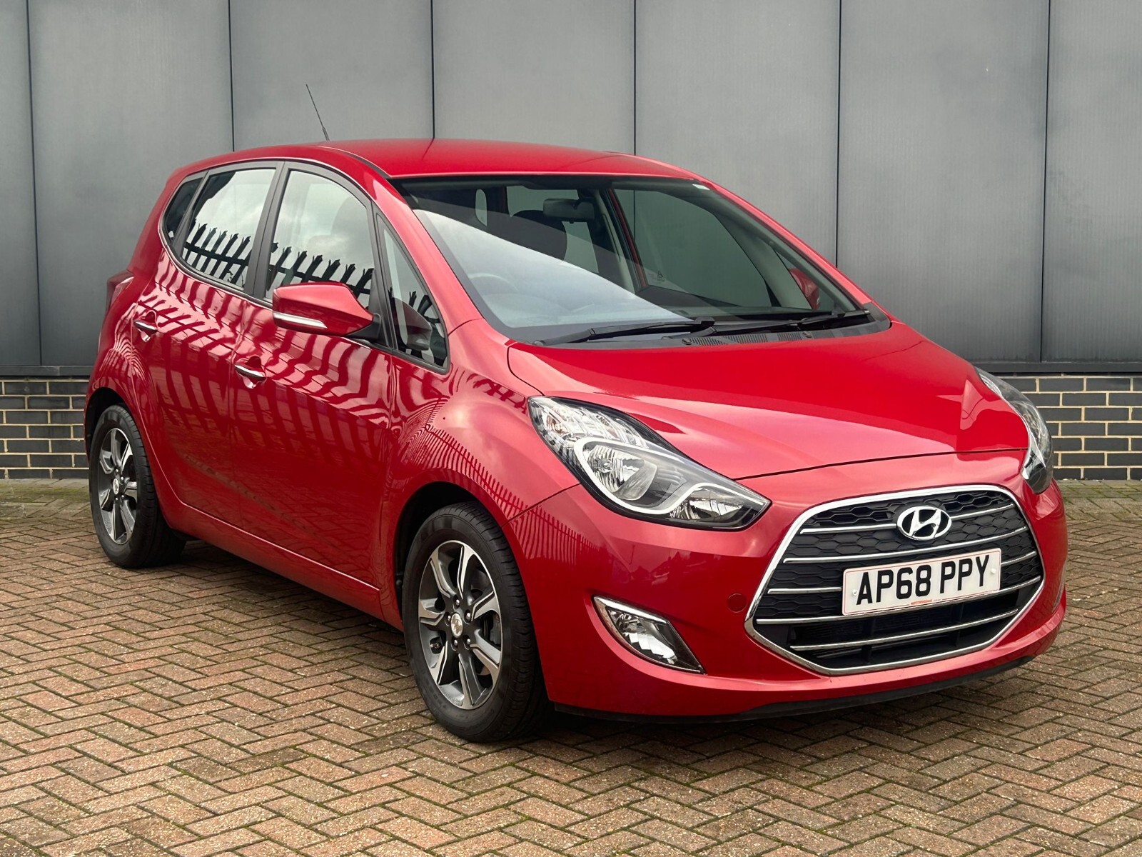 Main listing image - Hyundai ix20