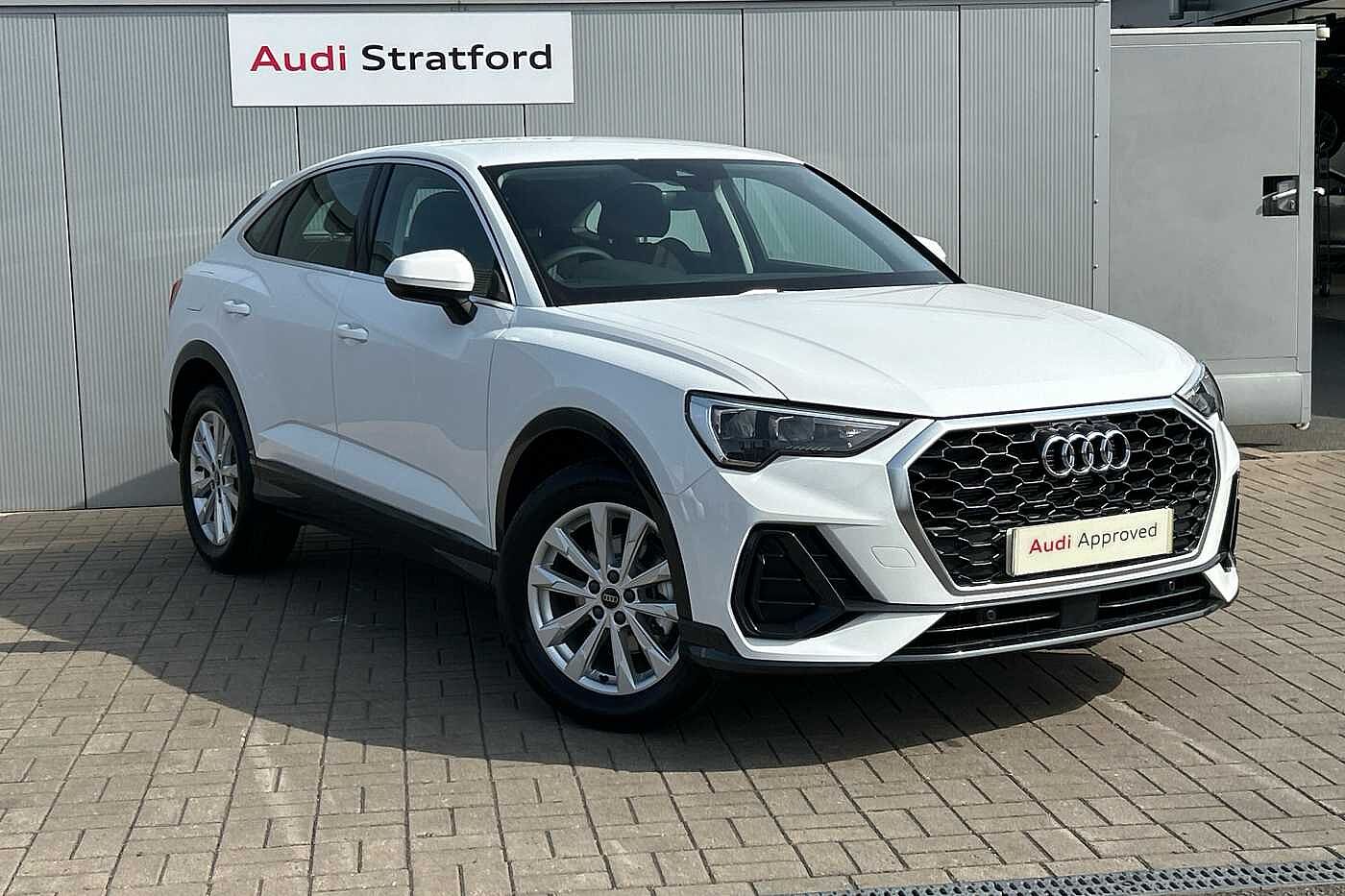 Main listing image - Audi Q3