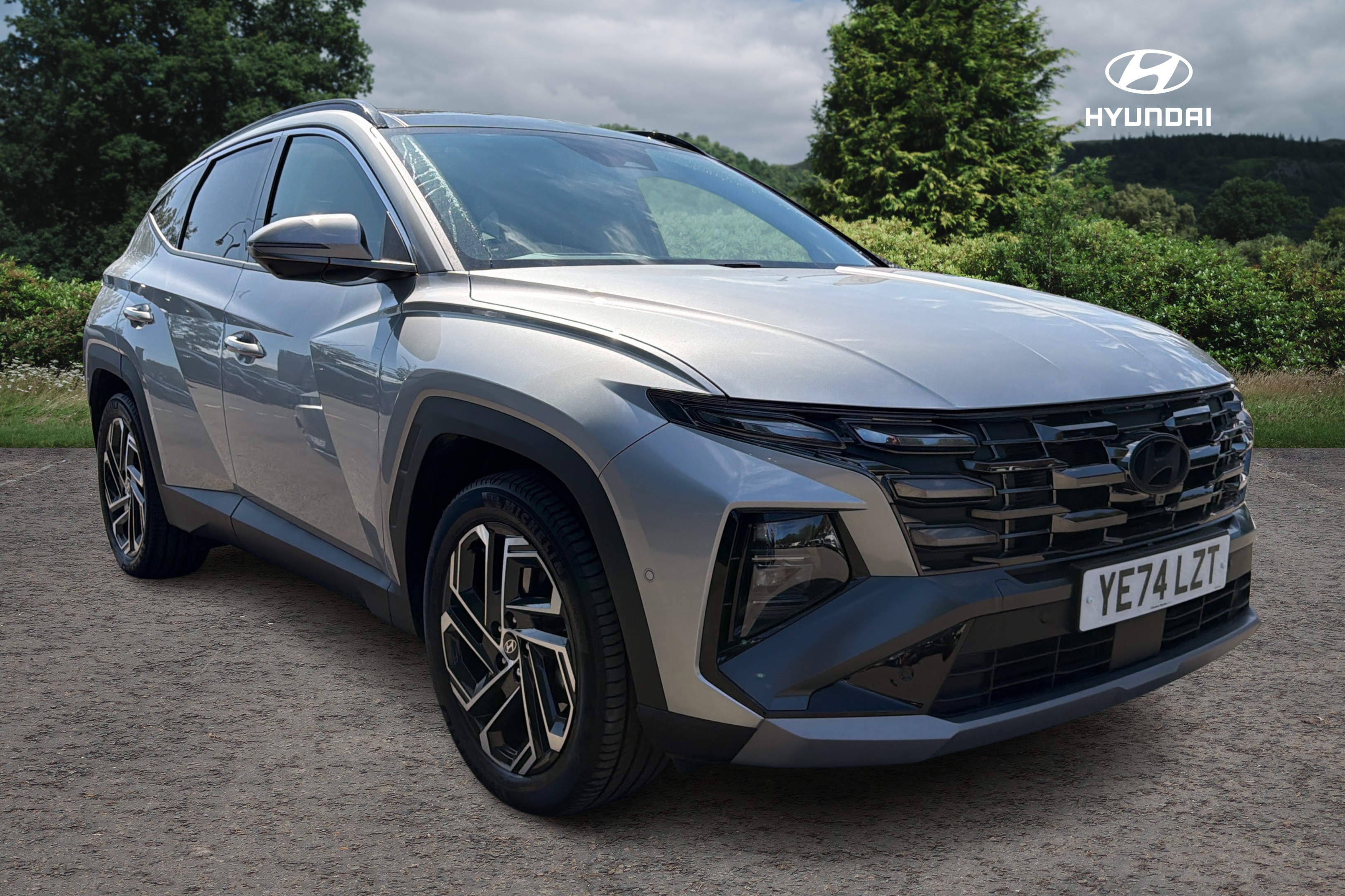 Main listing image - Hyundai Tucson