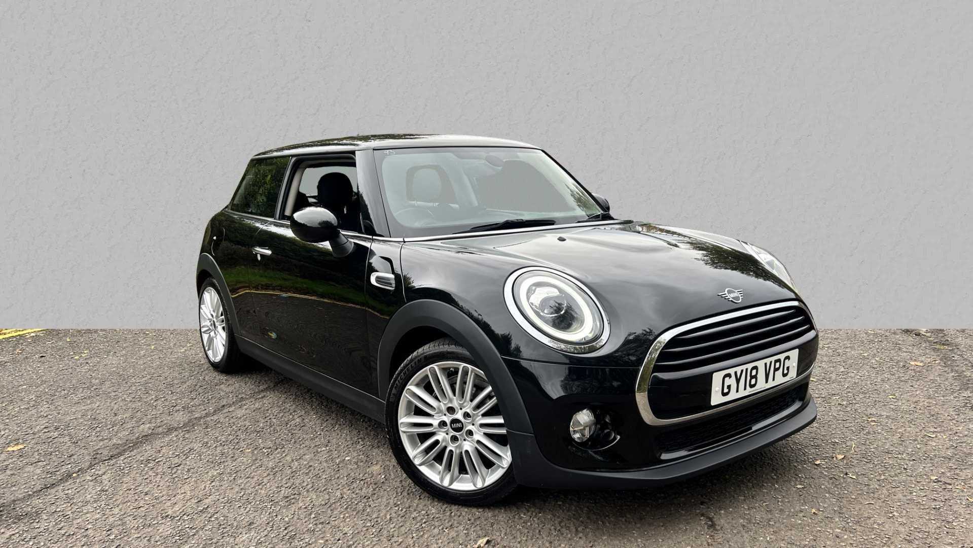 Main listing image - MINI Hatchback