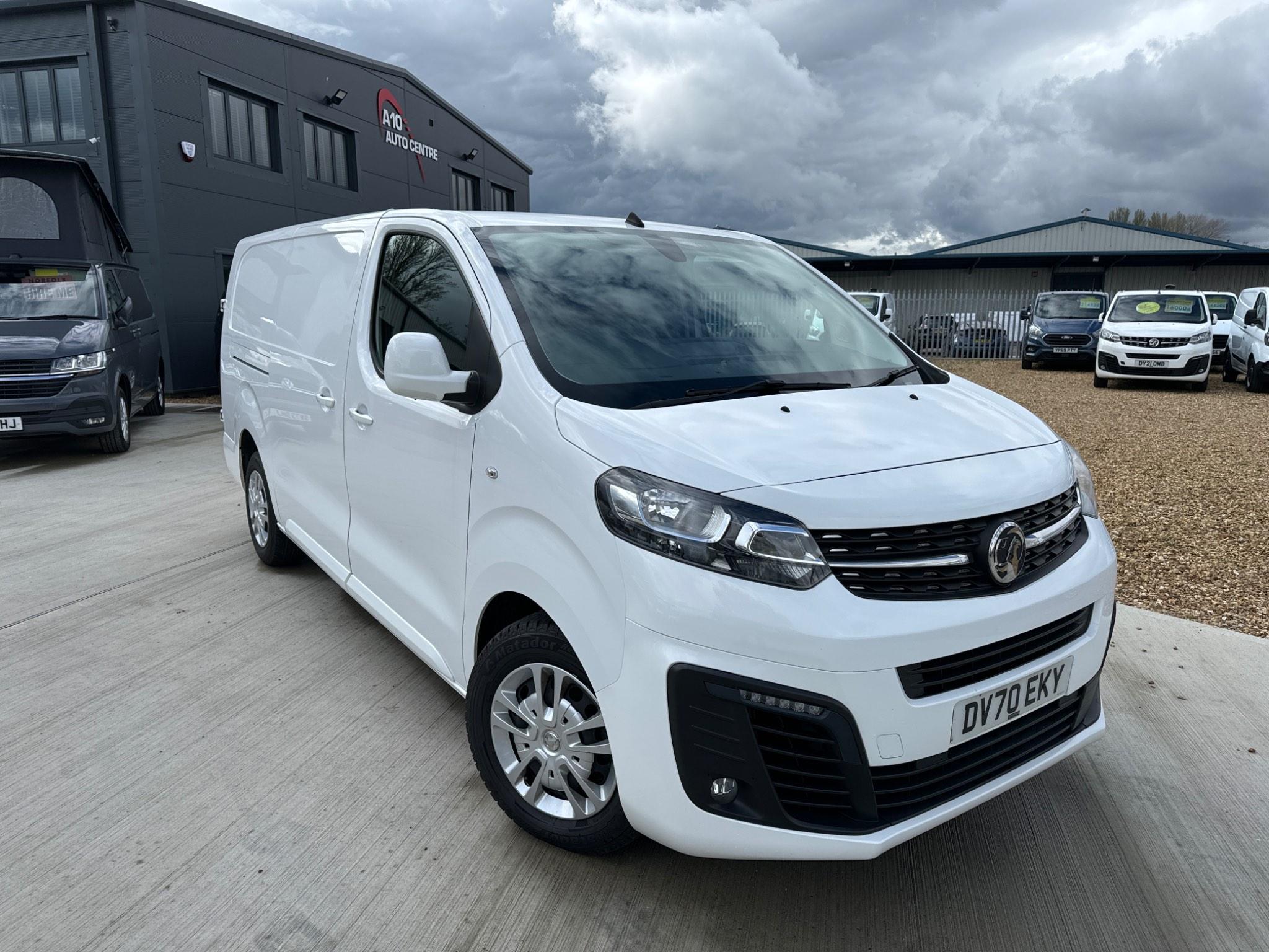 Main listing image - Vauxhall Vivaro