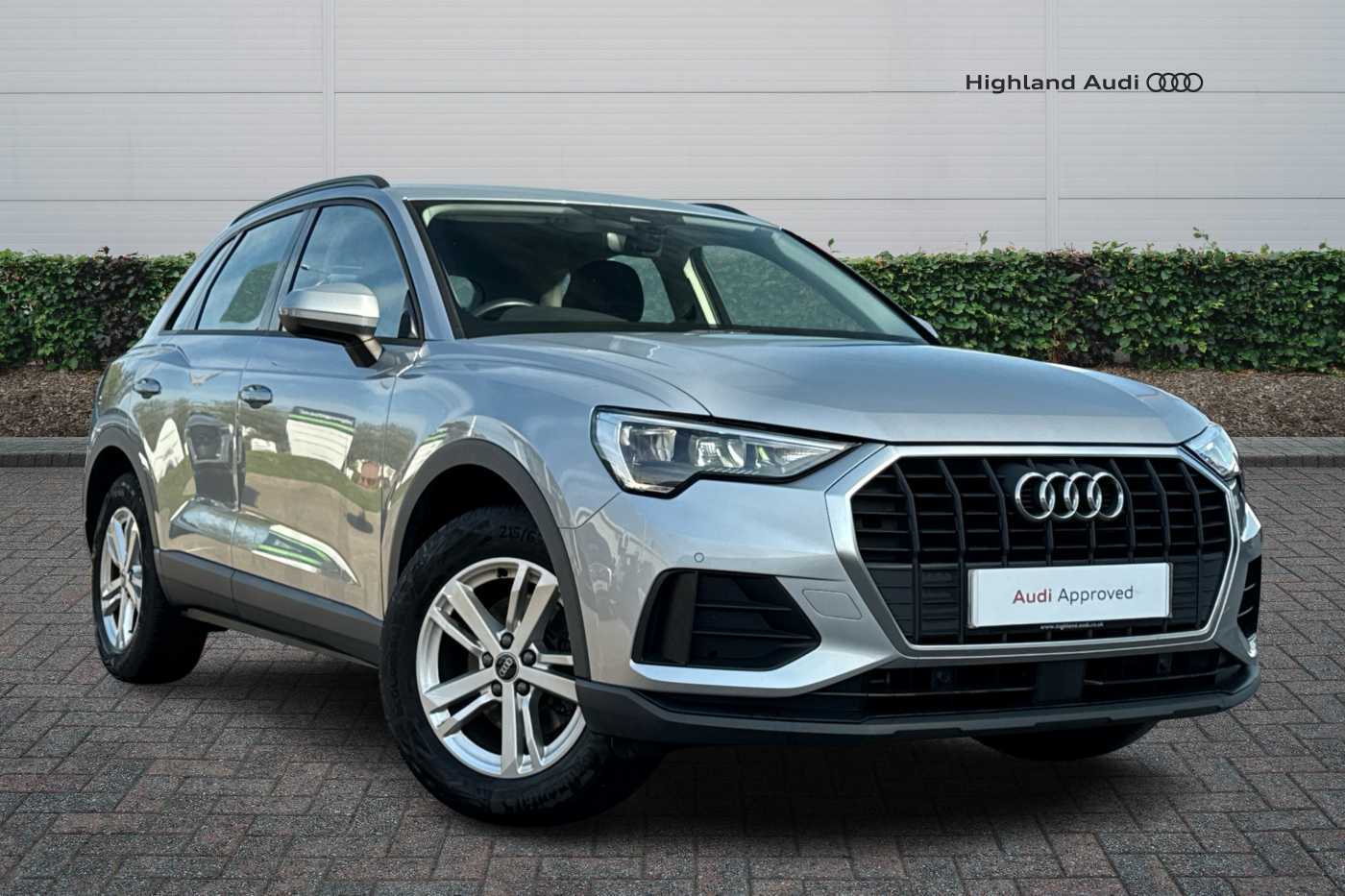 Main listing image - Audi Q3