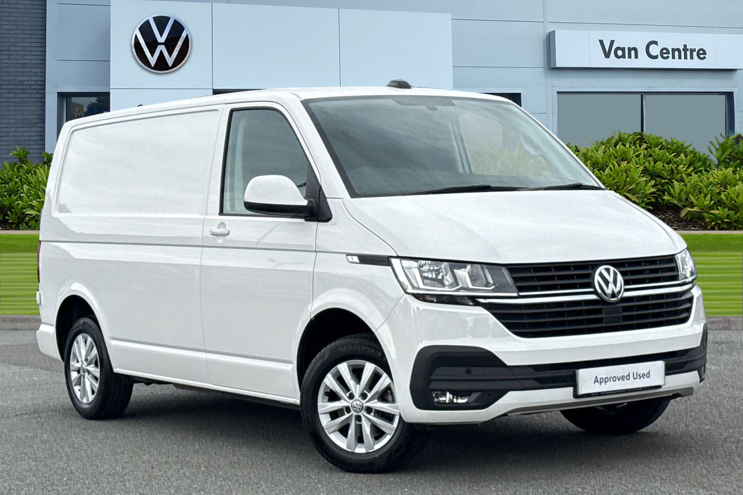 Main listing image - Volkswagen Transporter
