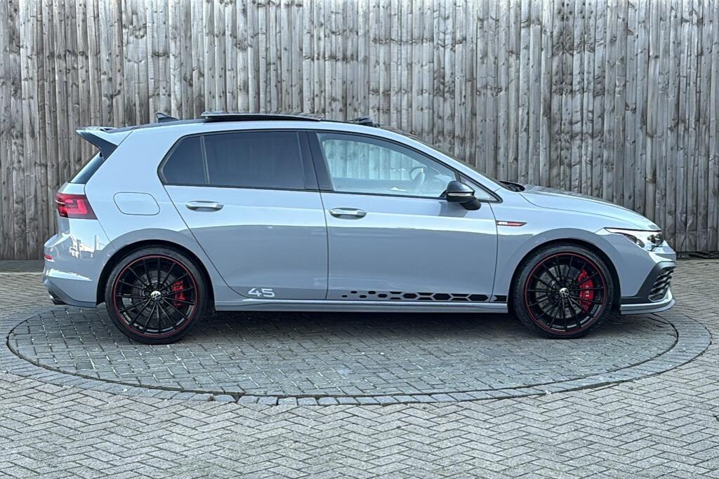 Main listing image - Volkswagen Golf GTI