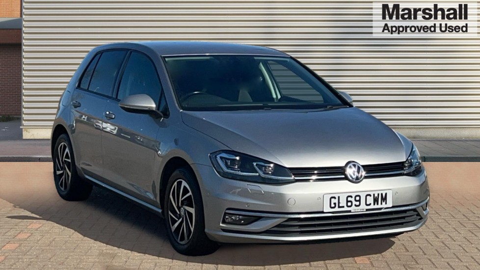 Main listing image - Volkswagen Golf